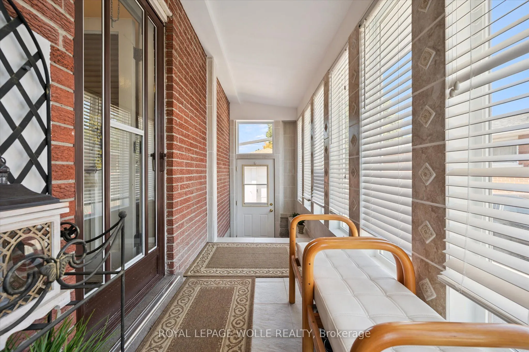 136 Fairway Road N