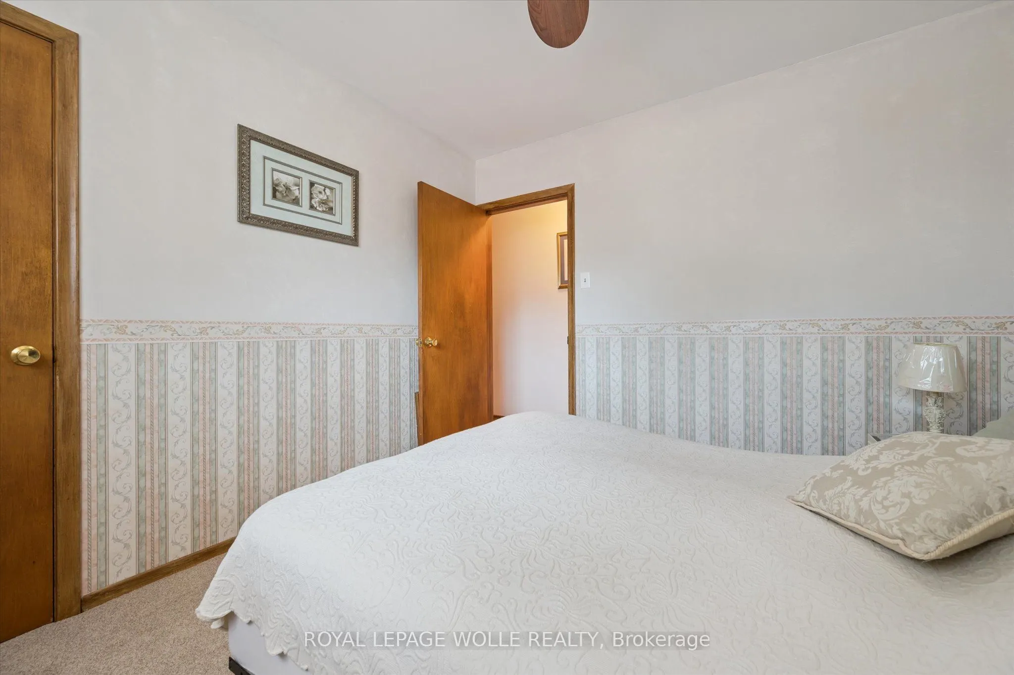 136 Fairway Road N