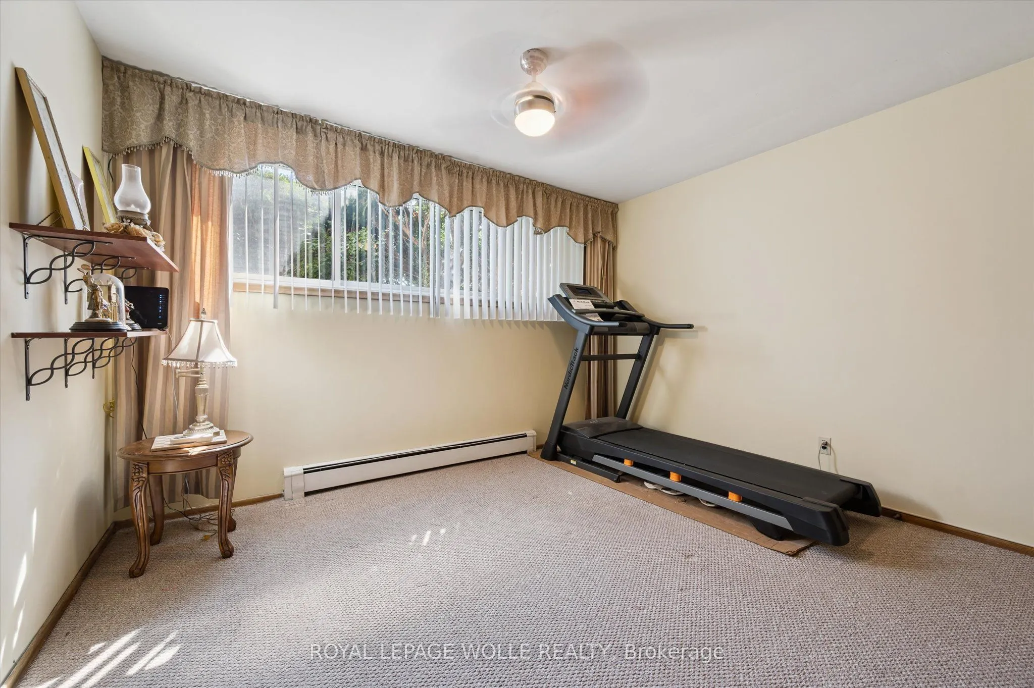 136 Fairway Road N