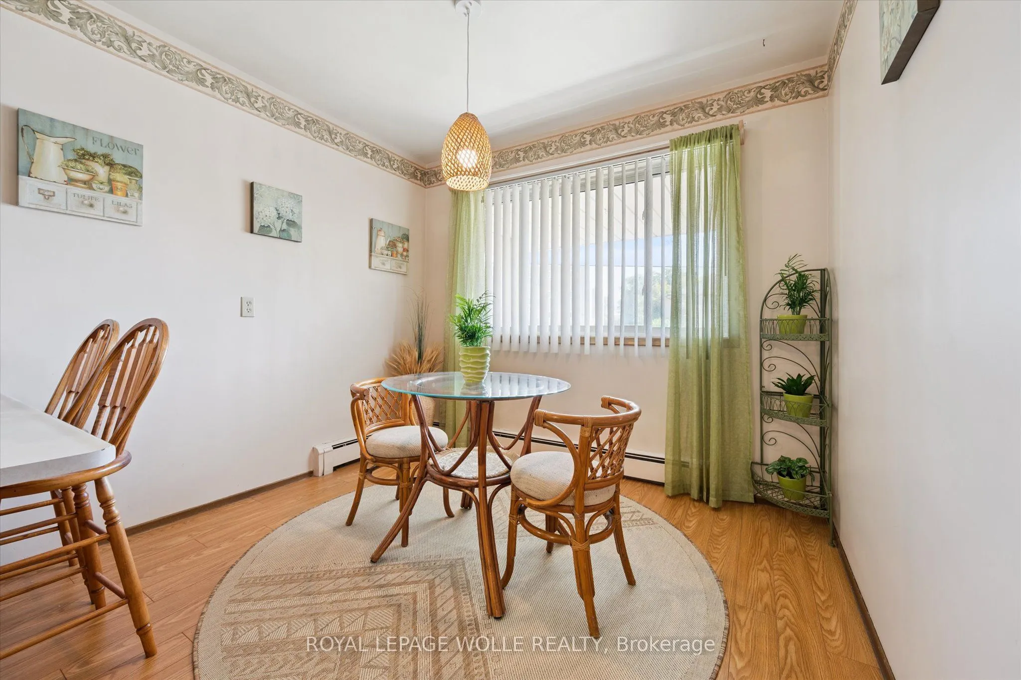 136 Fairway Road N