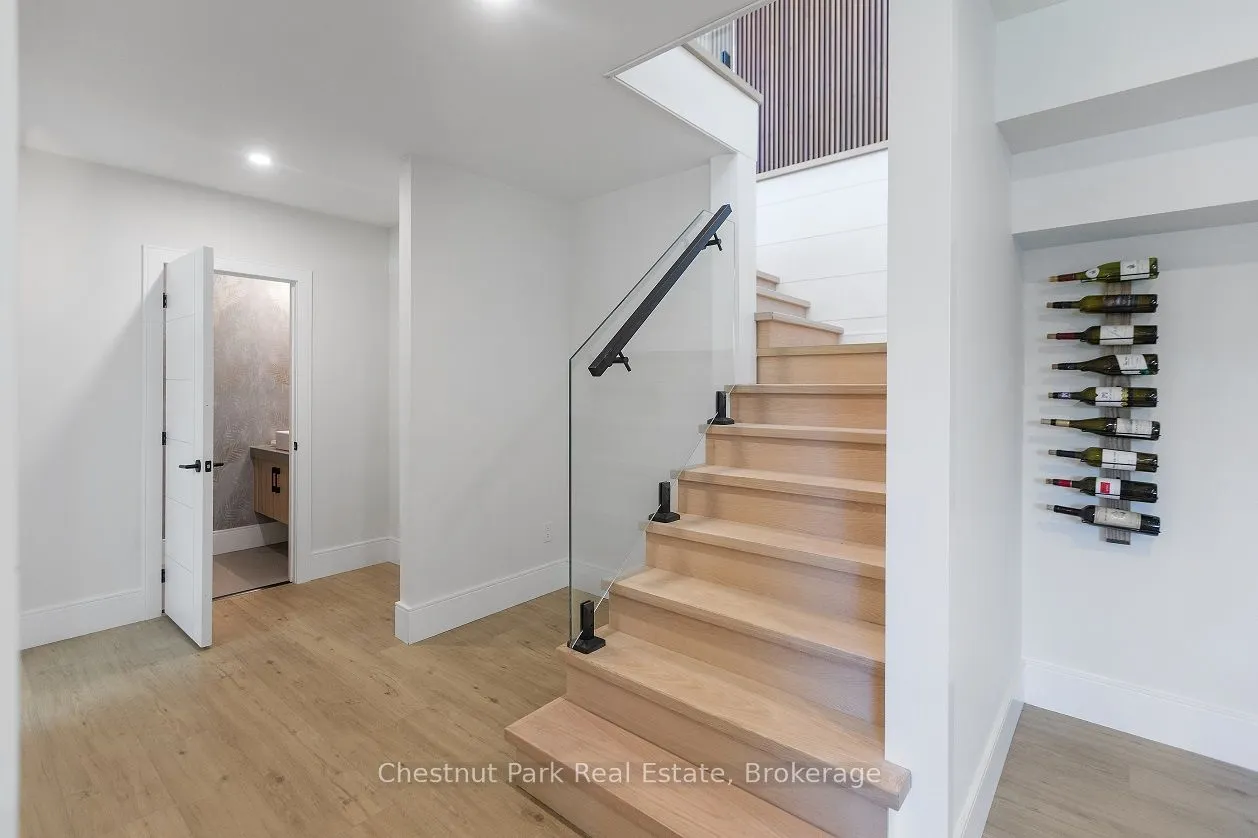 60 Hawkins Point Road