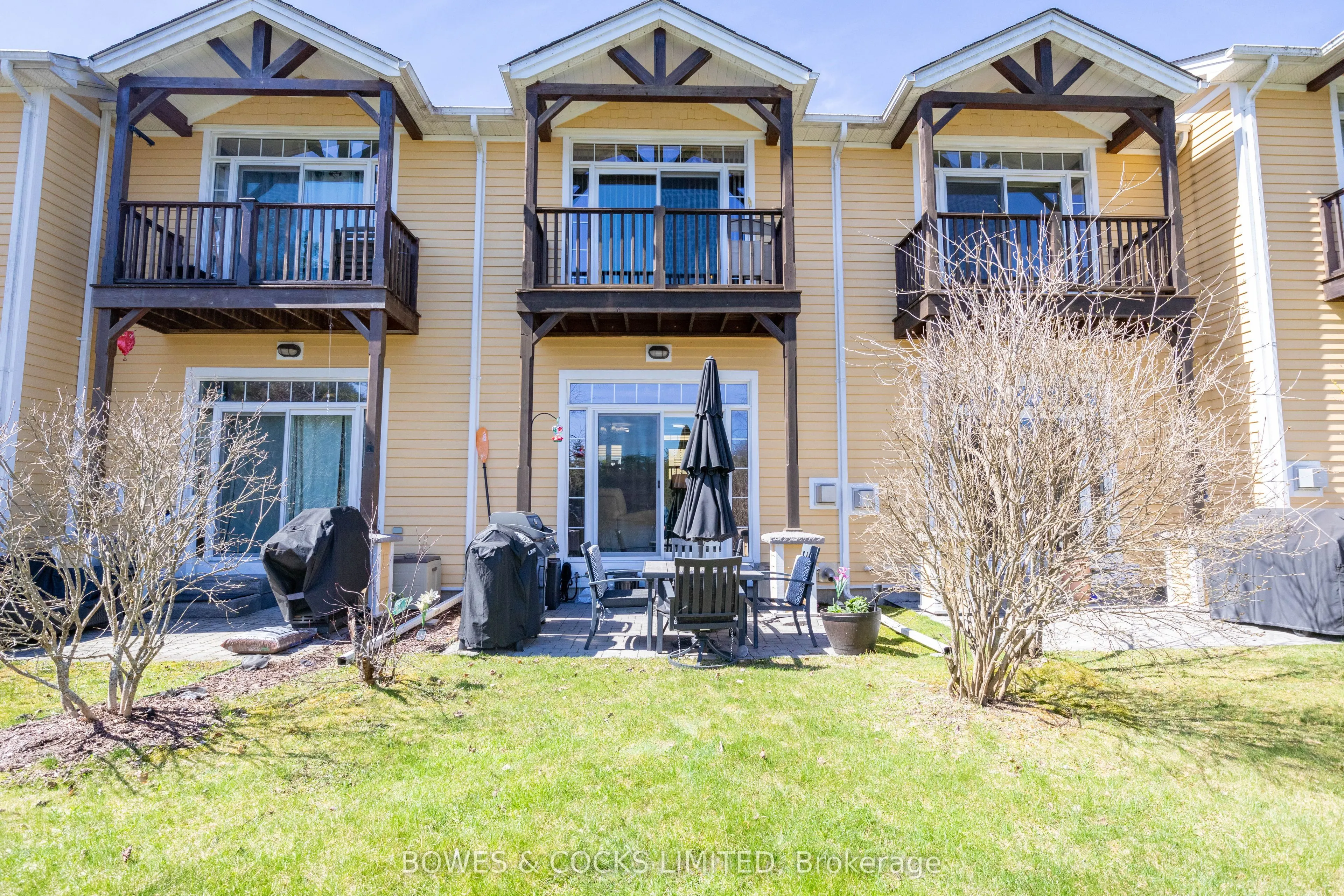 1579 Anstruther Lake Road, #18