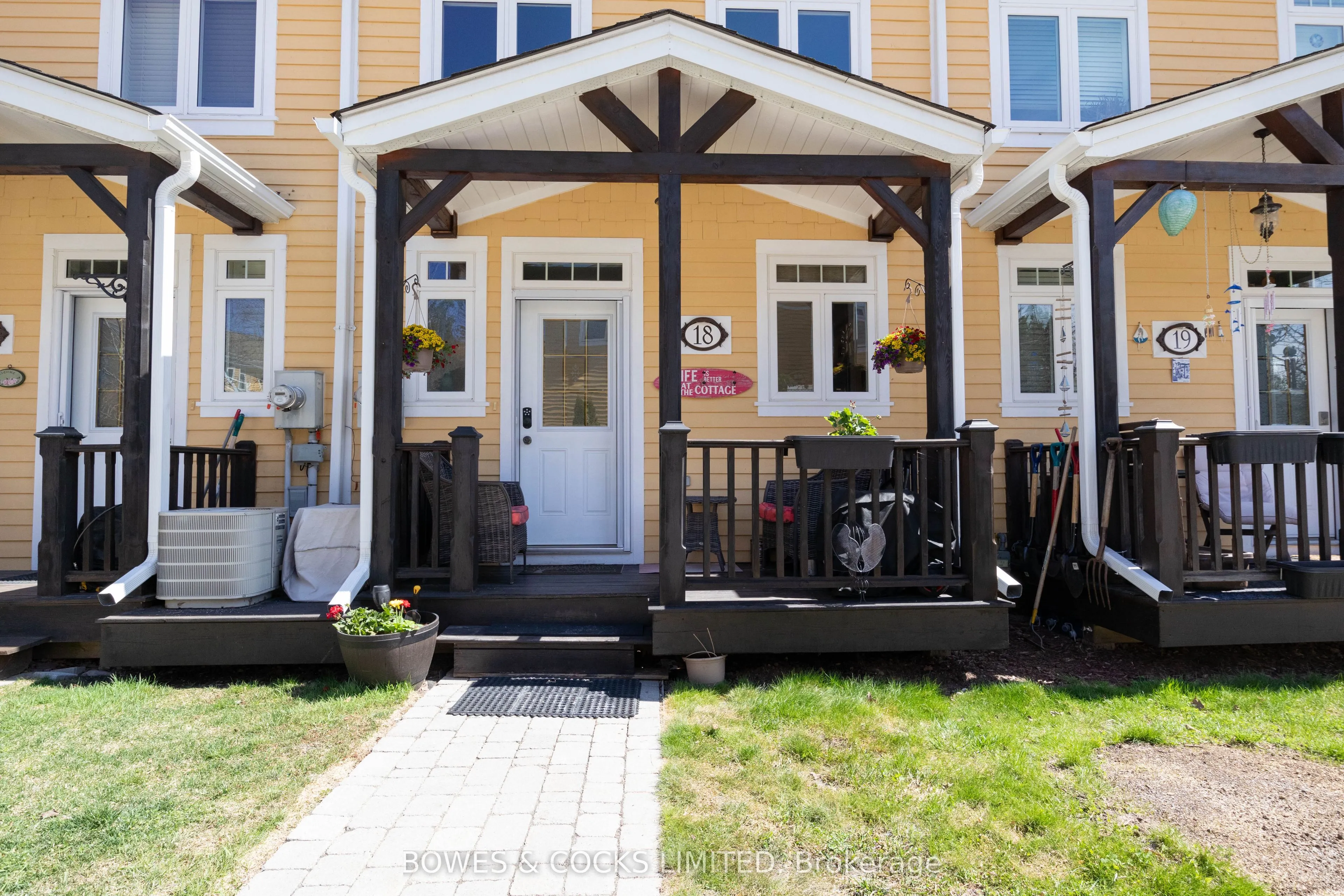 1579 Anstruther Lake Road, #18