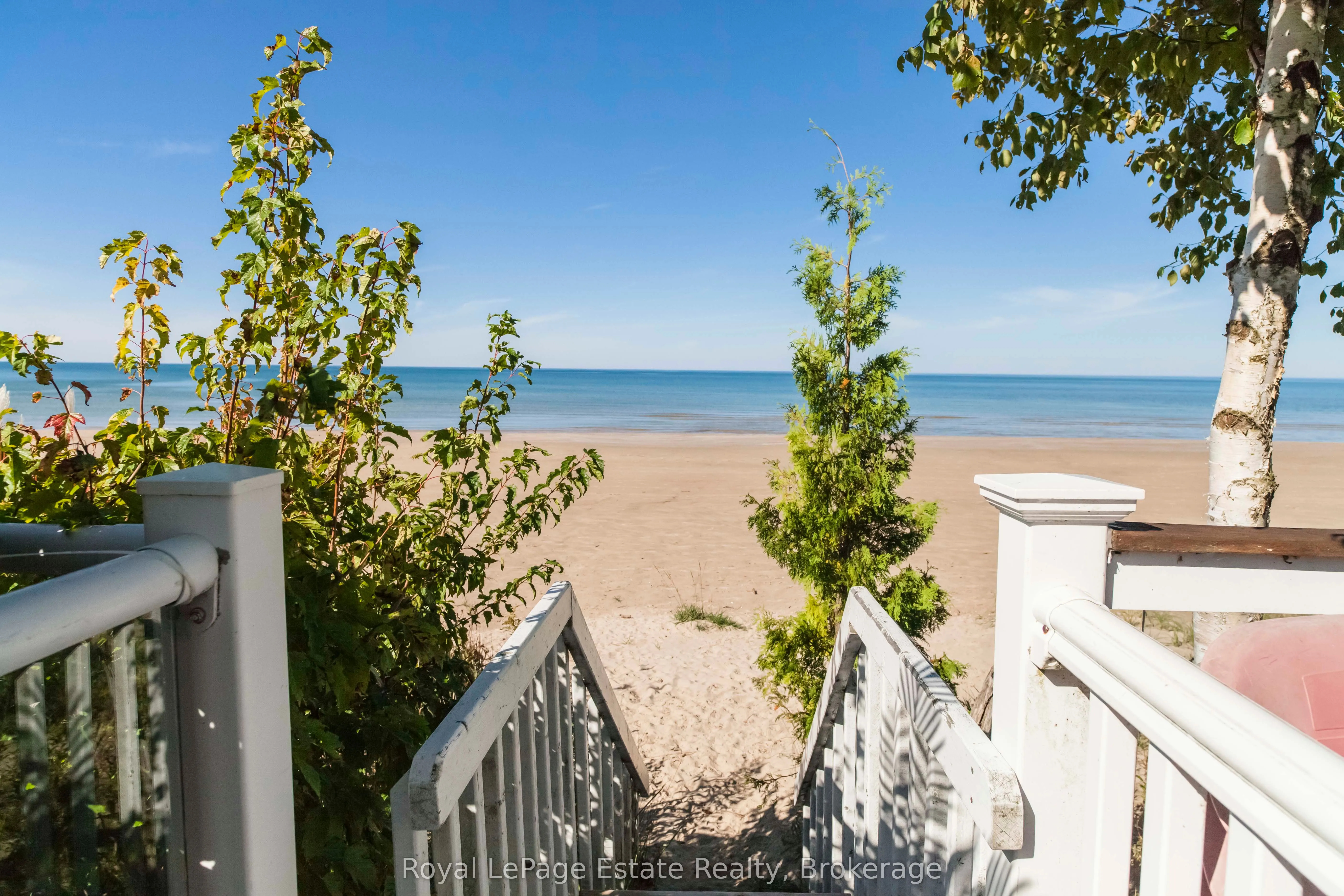 25 7th Avenue S, #22