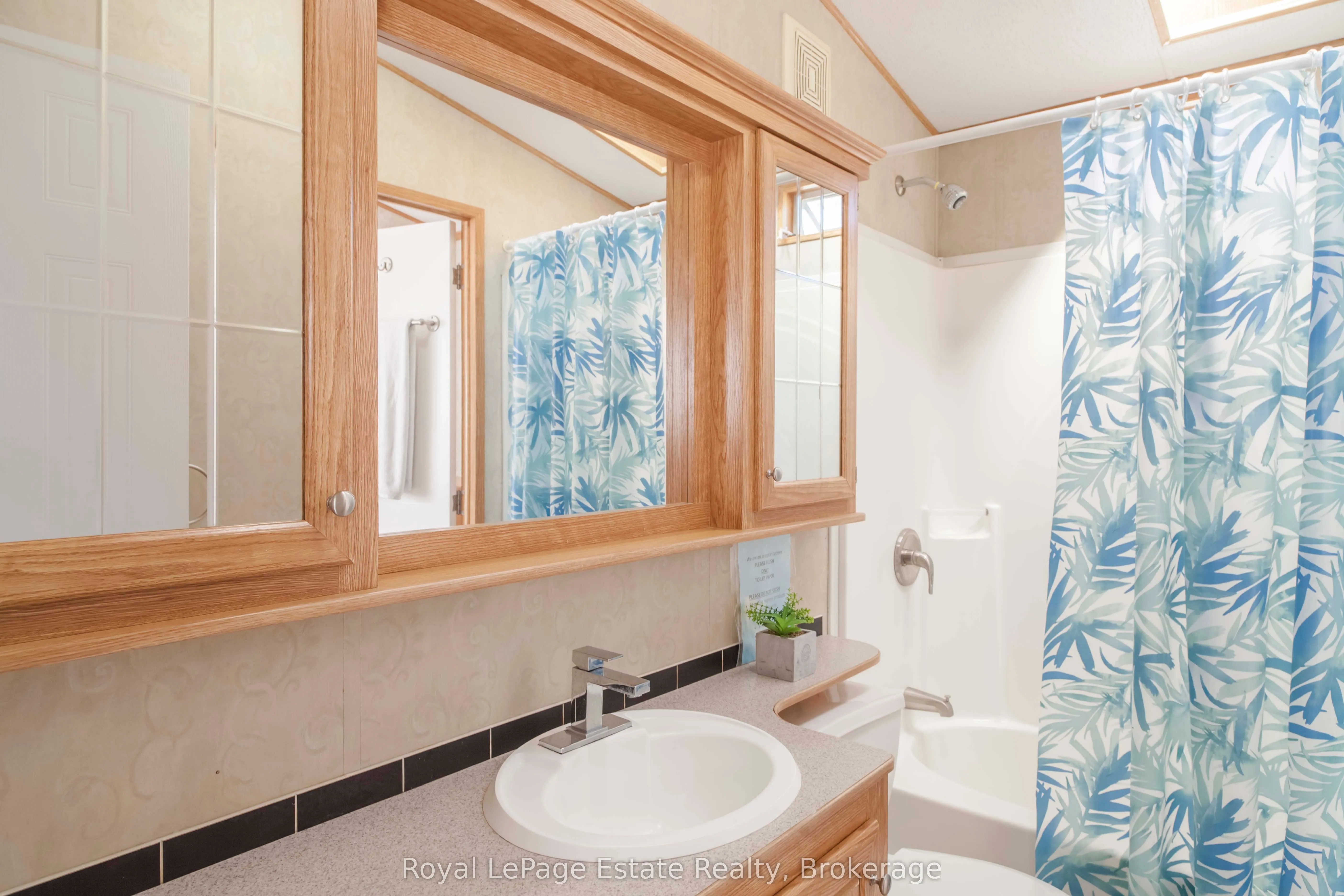 25 7th Avenue S, #22