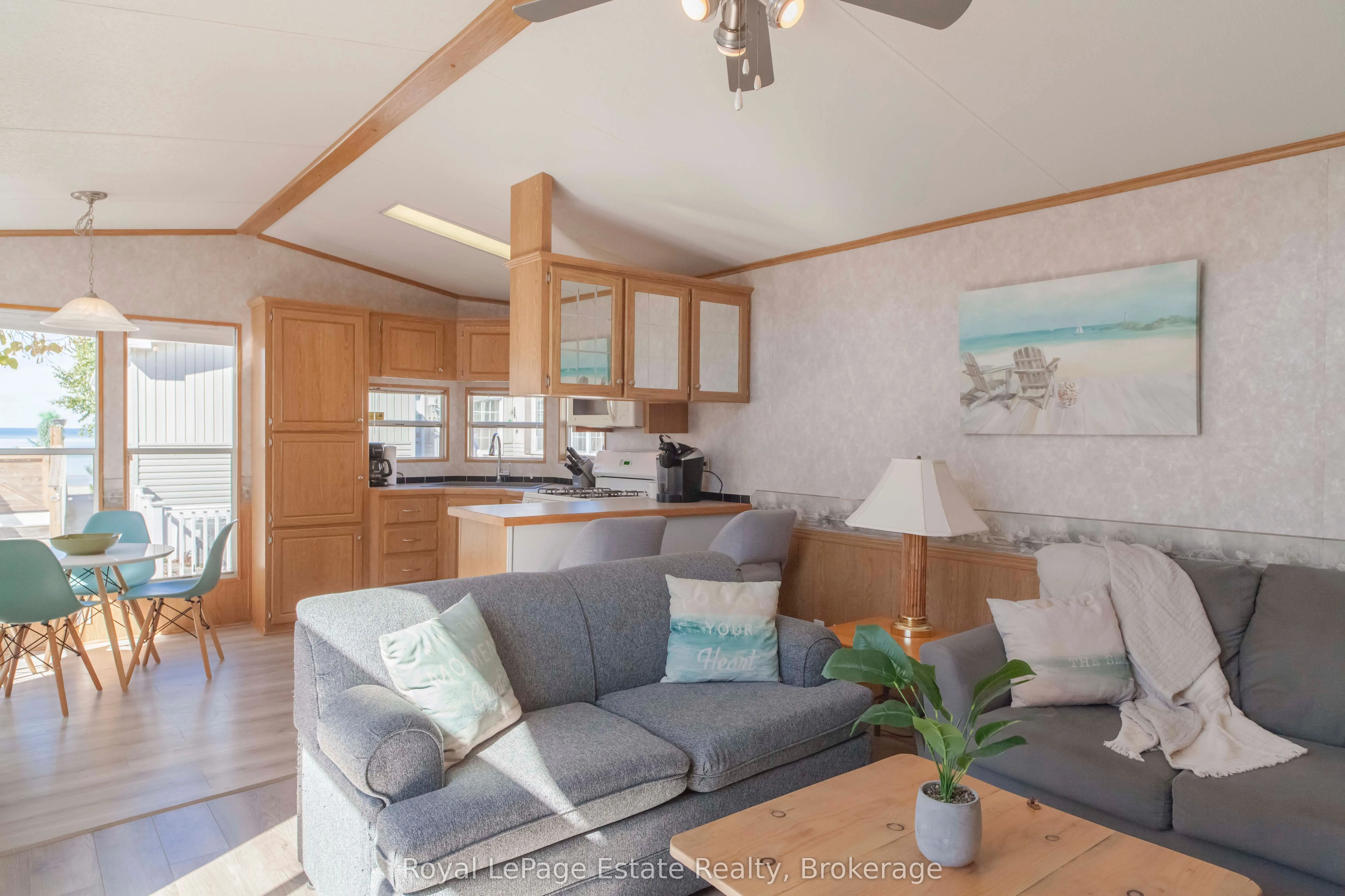 25 7th Avenue S, #22