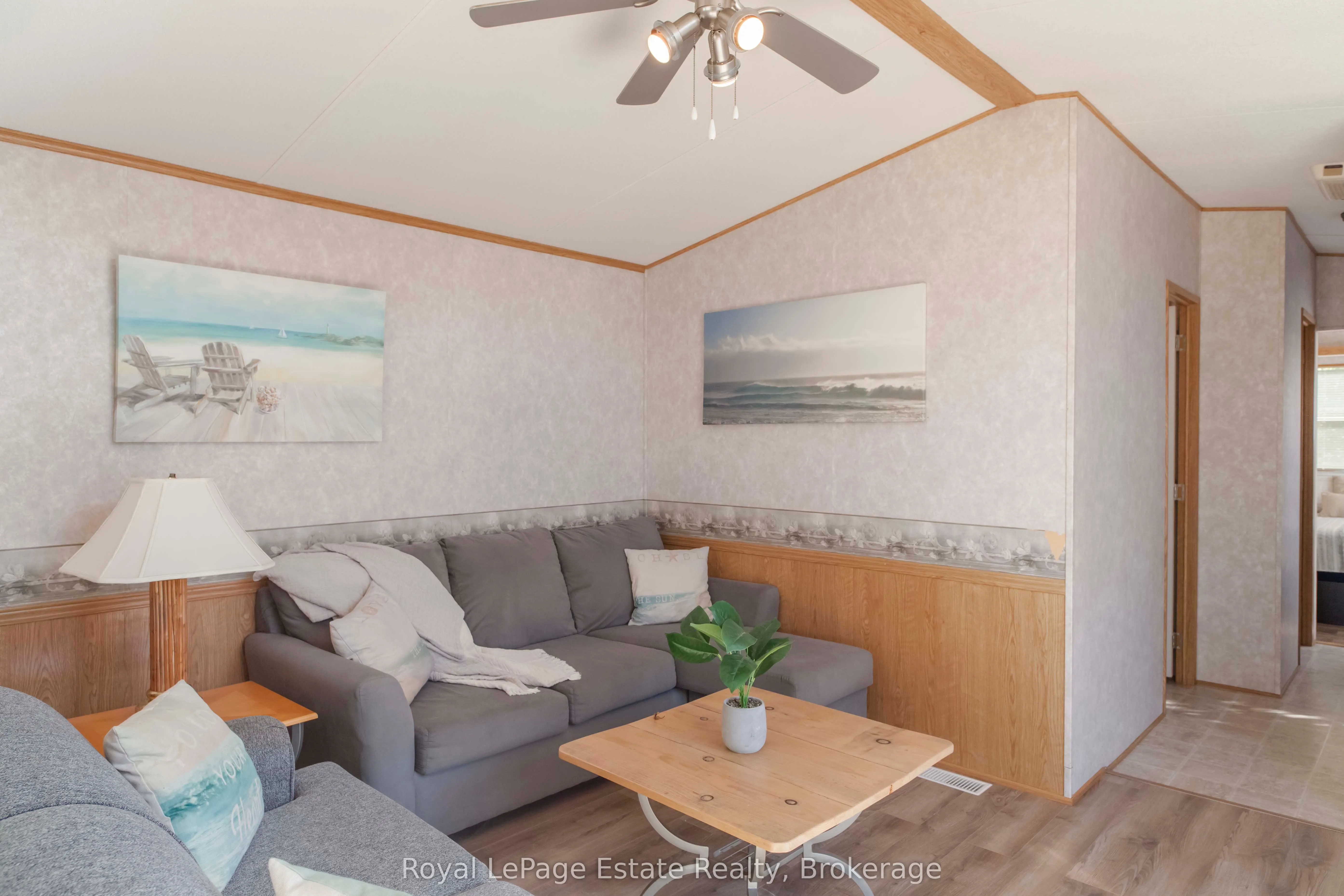 25 7th Avenue S, #22