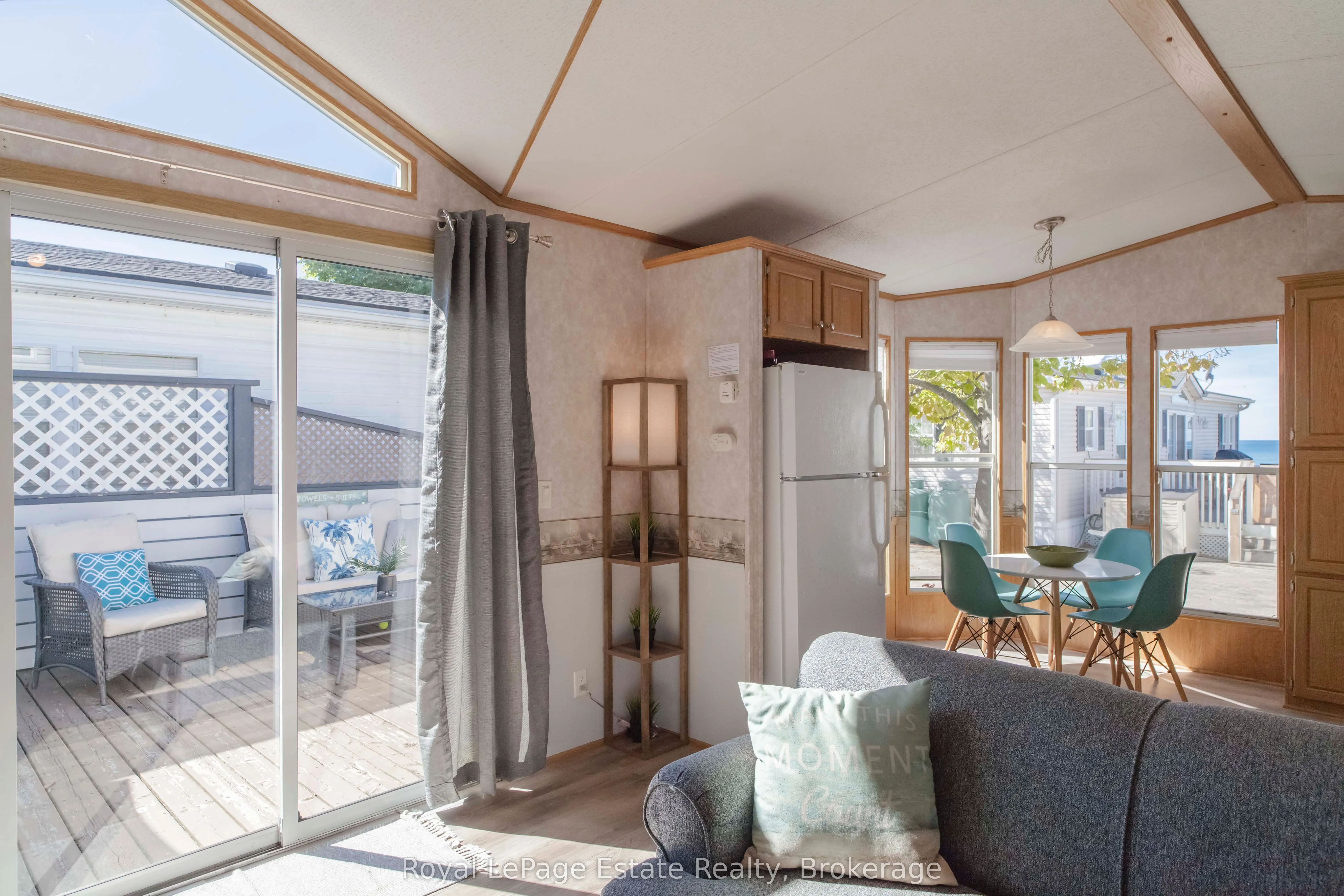 25 7th Avenue S, #22