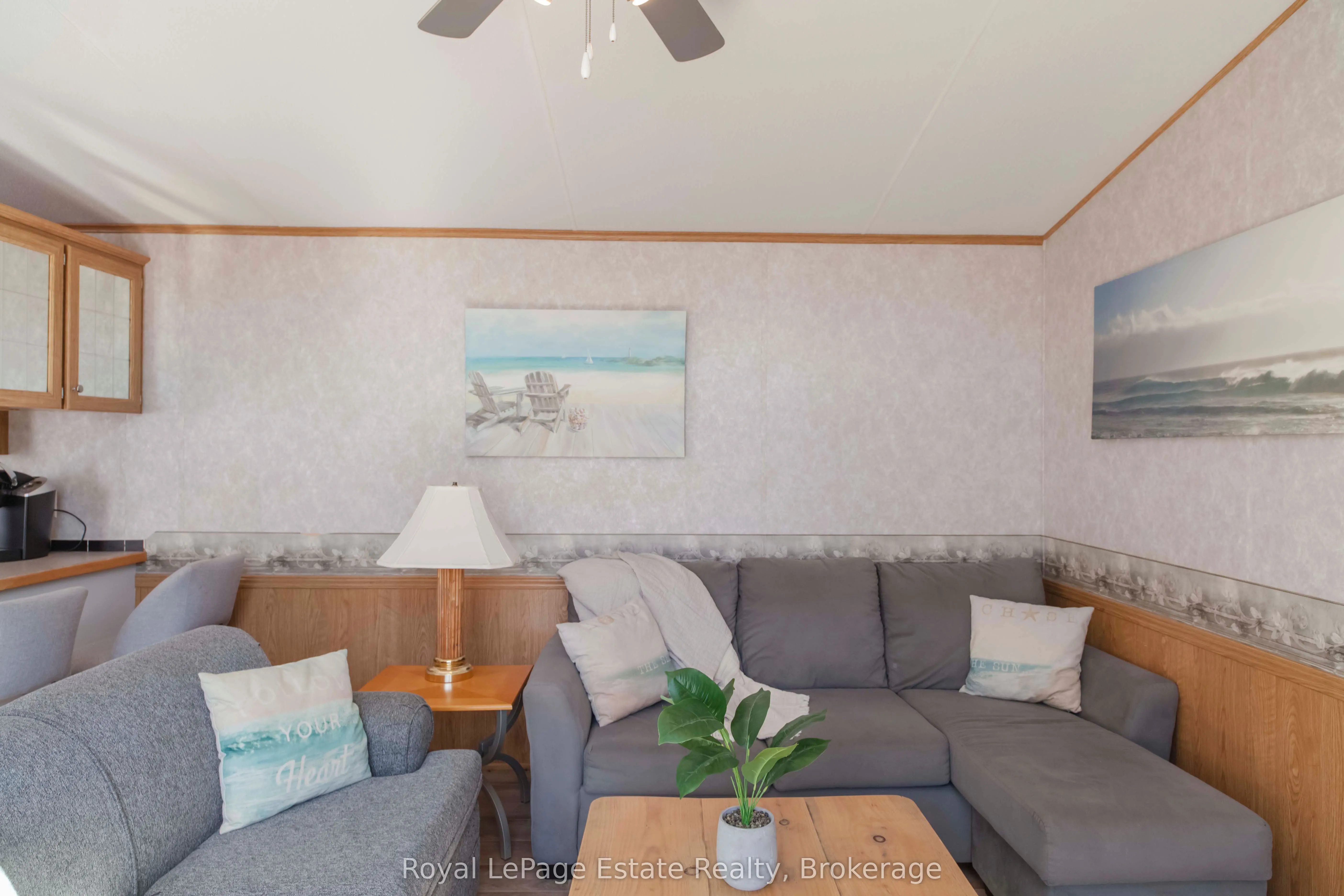 25 7th Avenue S, #22