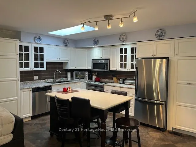 65 Edwin Crescent