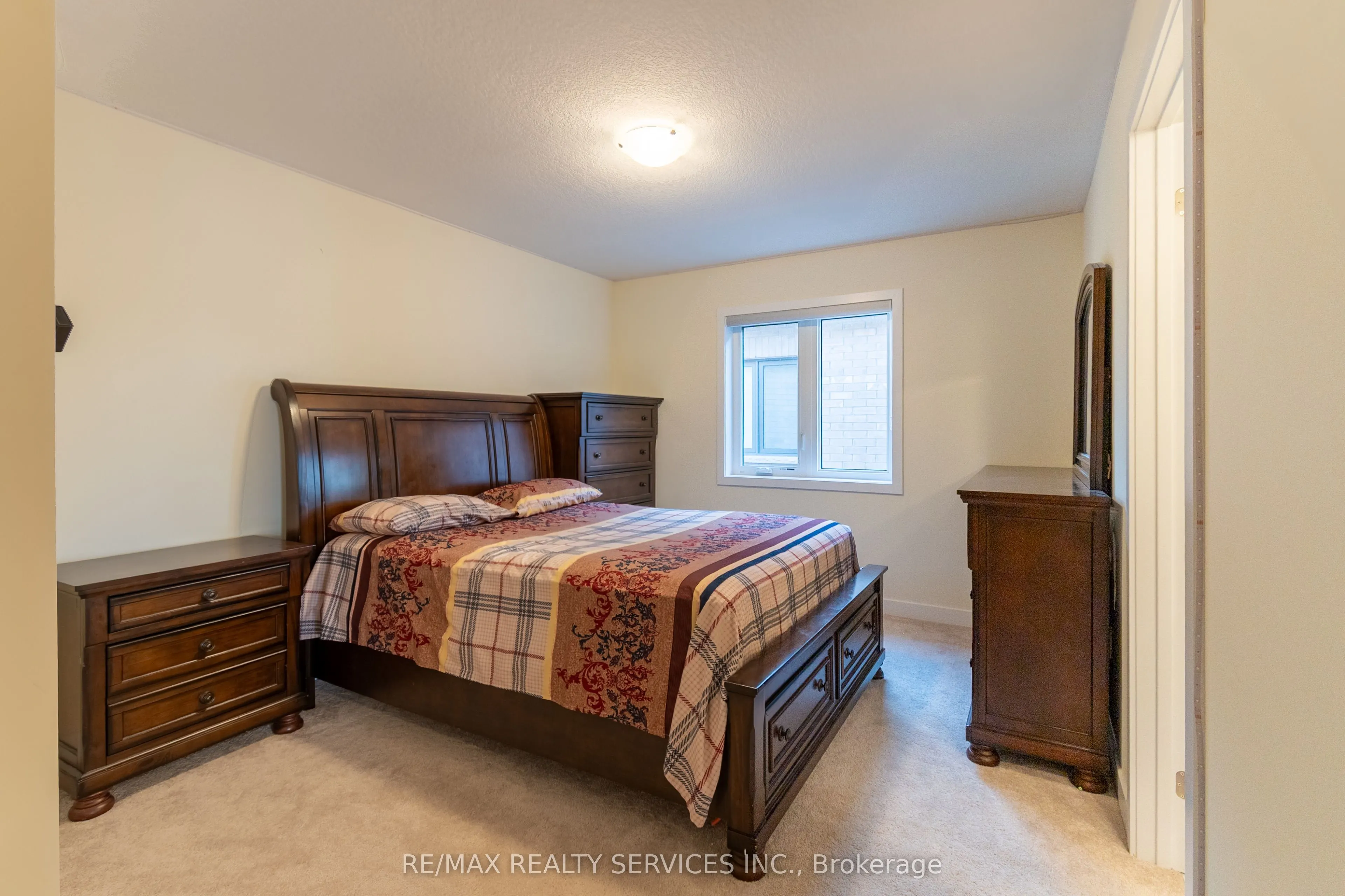 72 Paperbirch Drive