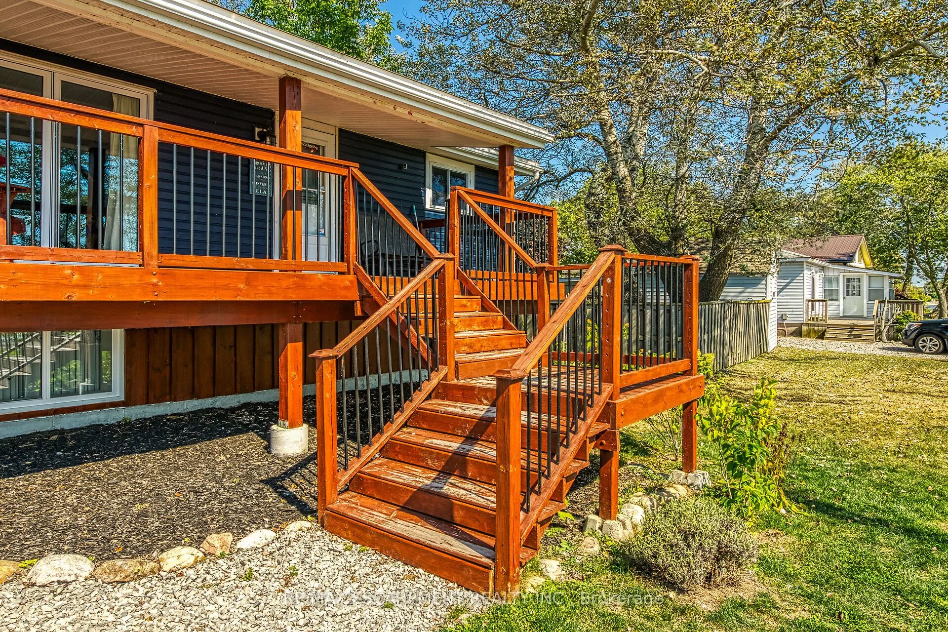 1645 Lakeshore Road