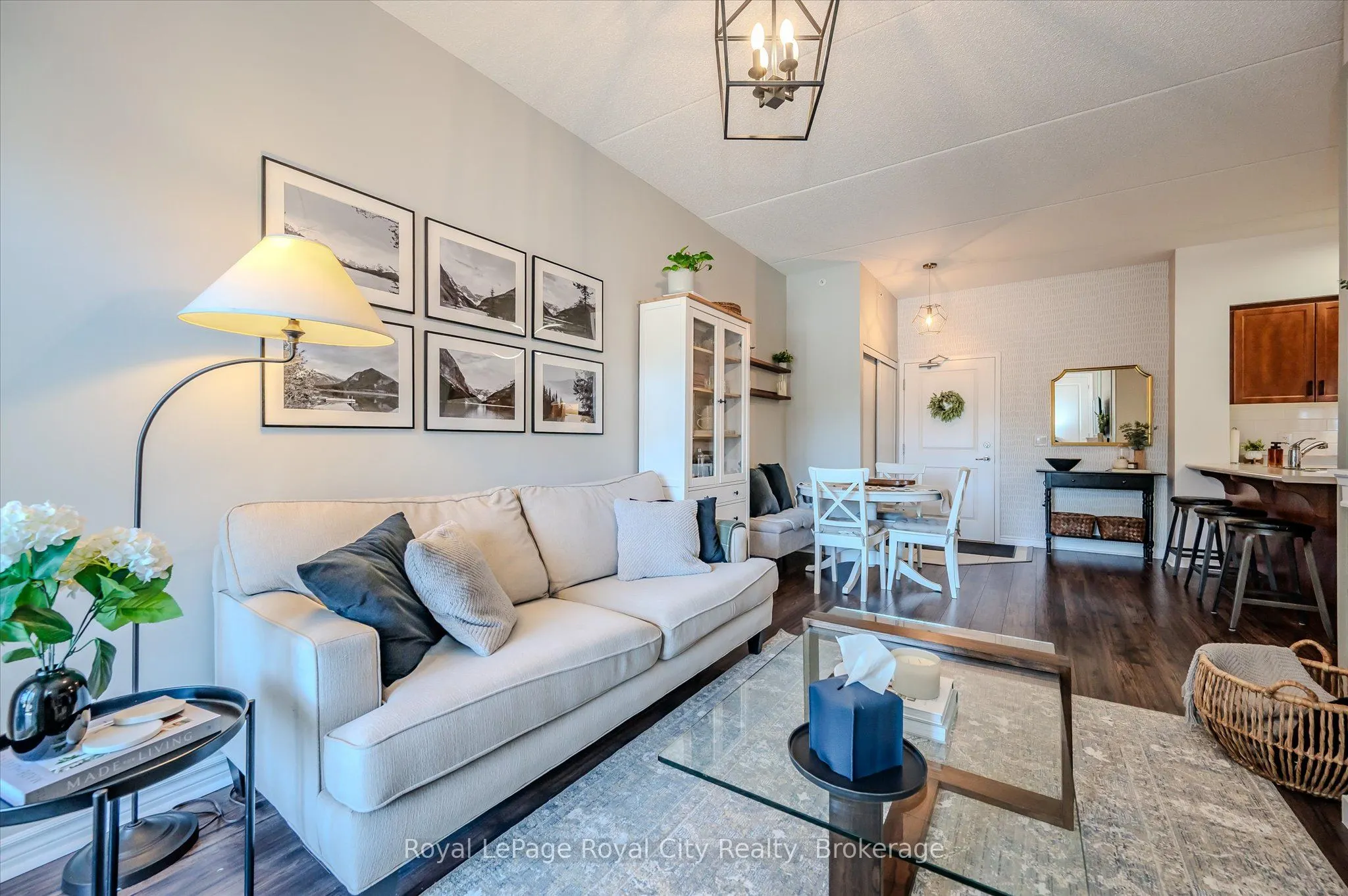 1077 Gordon Street, #123
