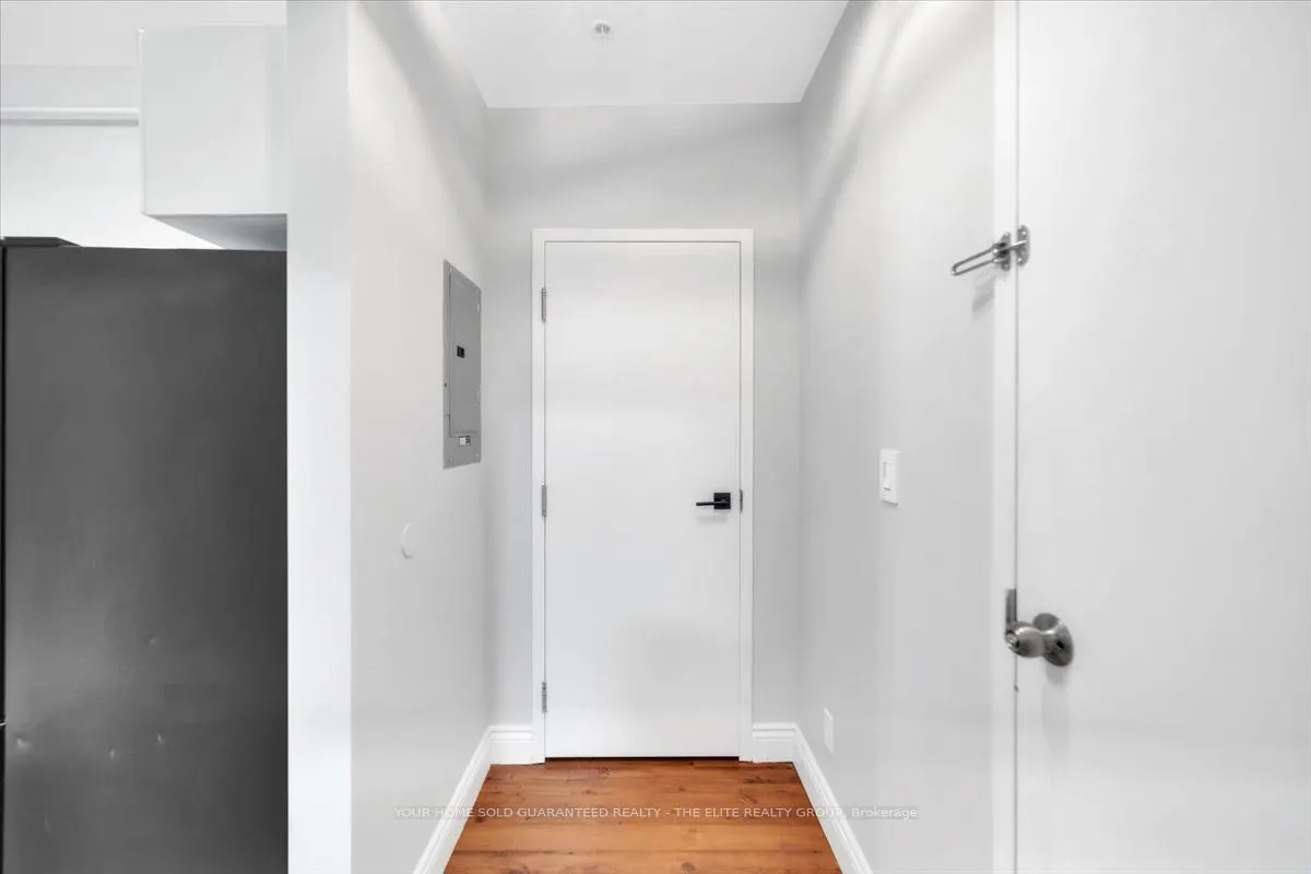 150 Colborne Street, #302