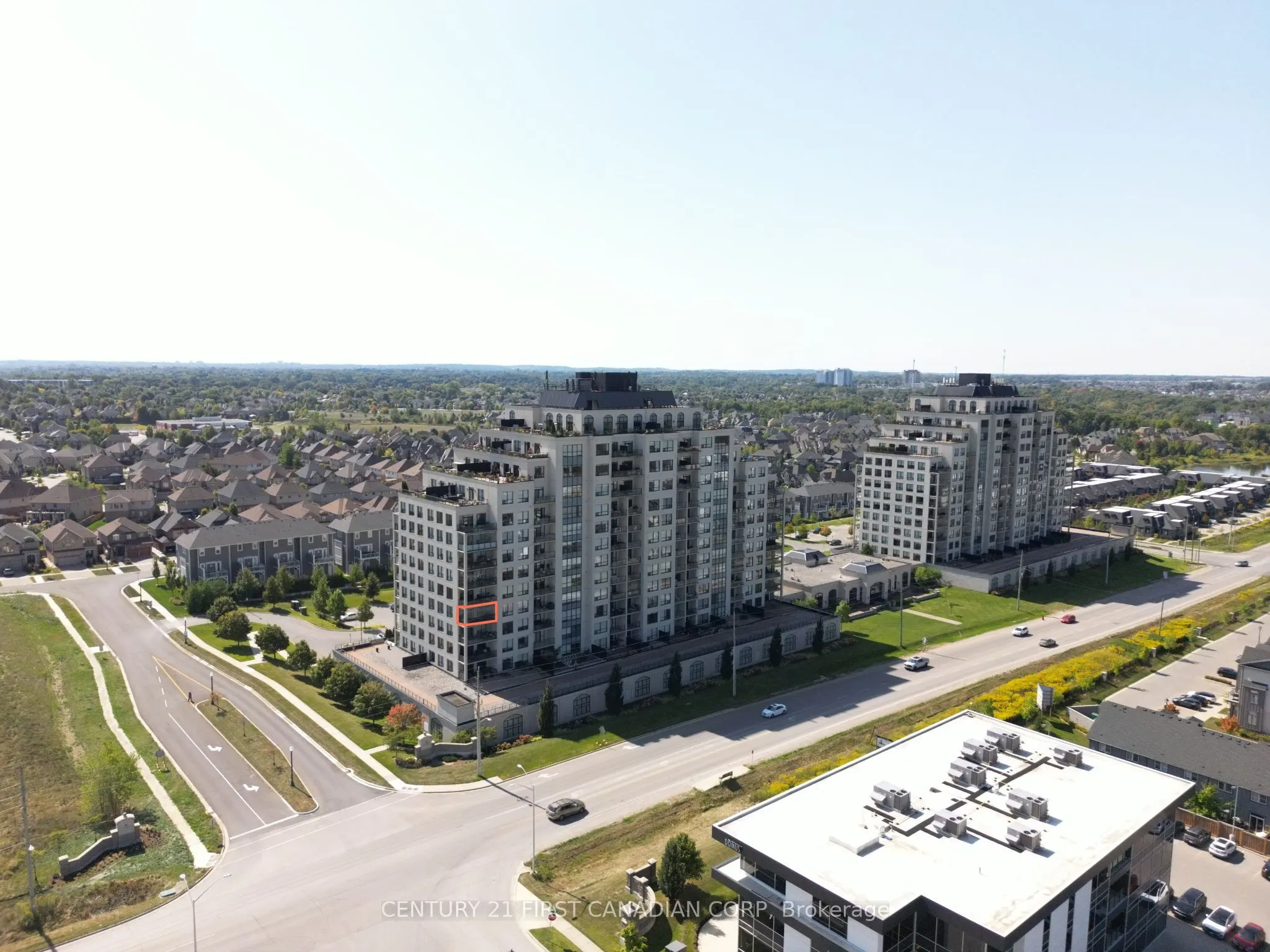240 Villagewalk Boulevard, #504