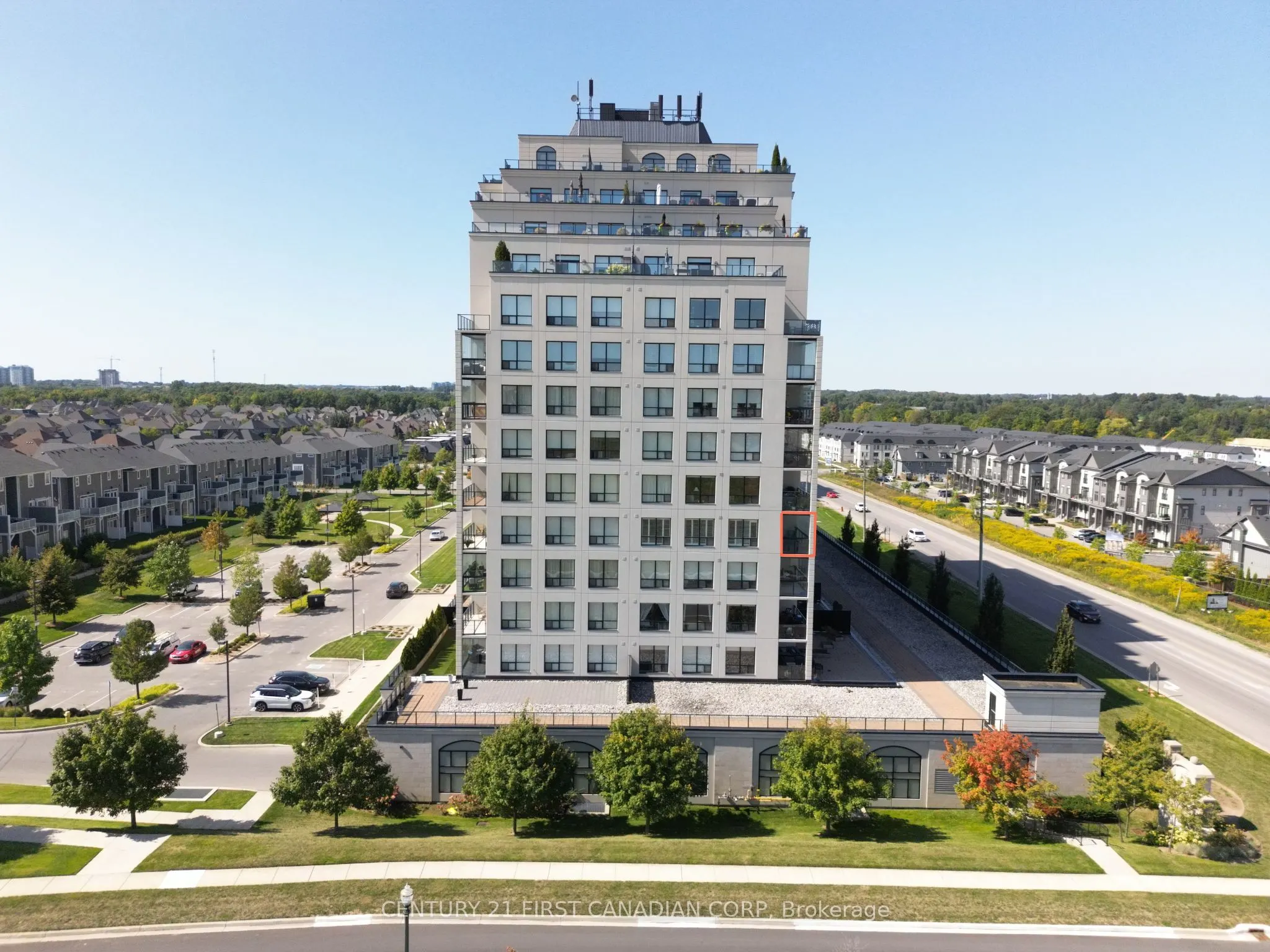 240 Villagewalk Boulevard, #504