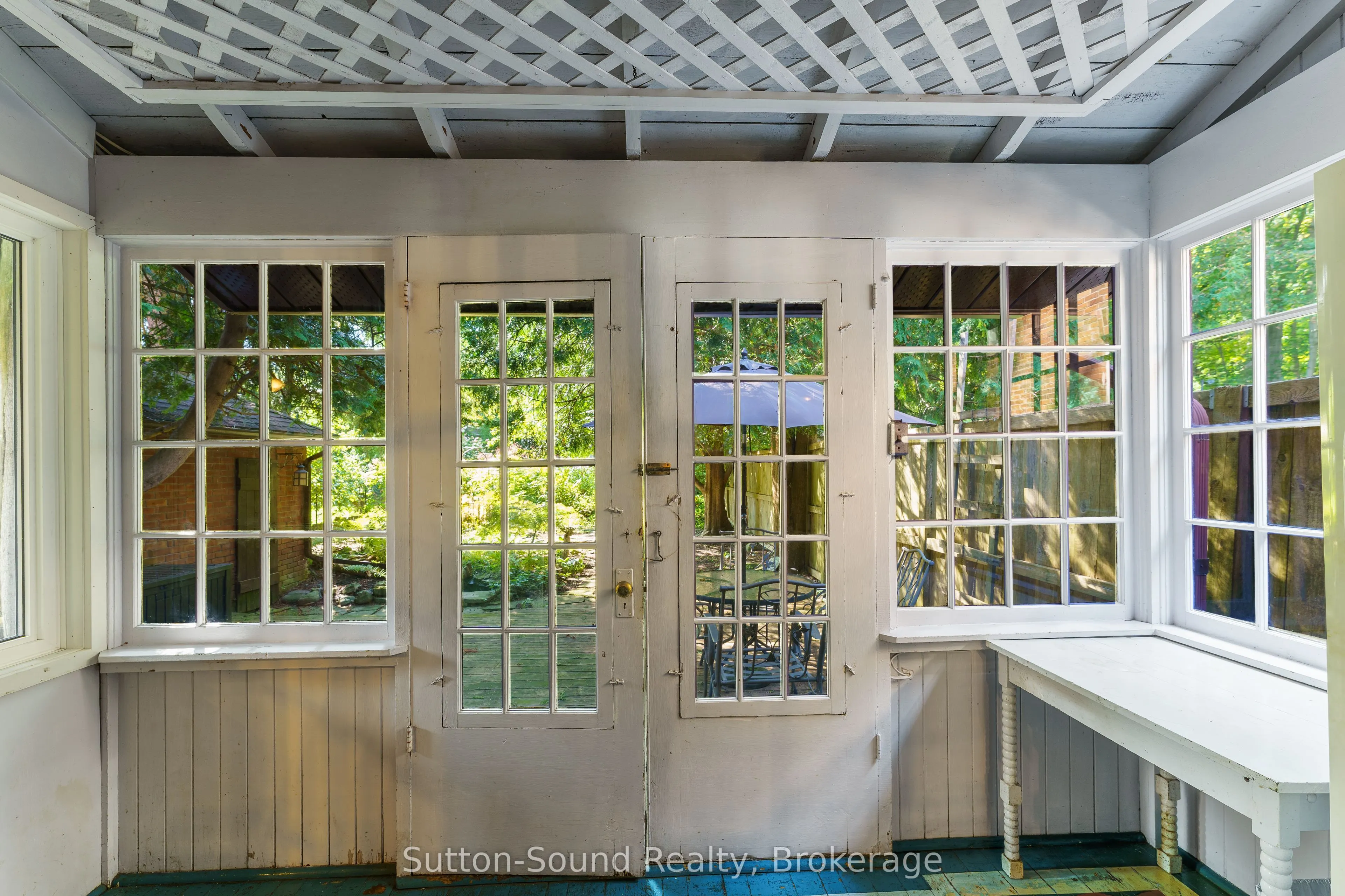 235 7th Street W