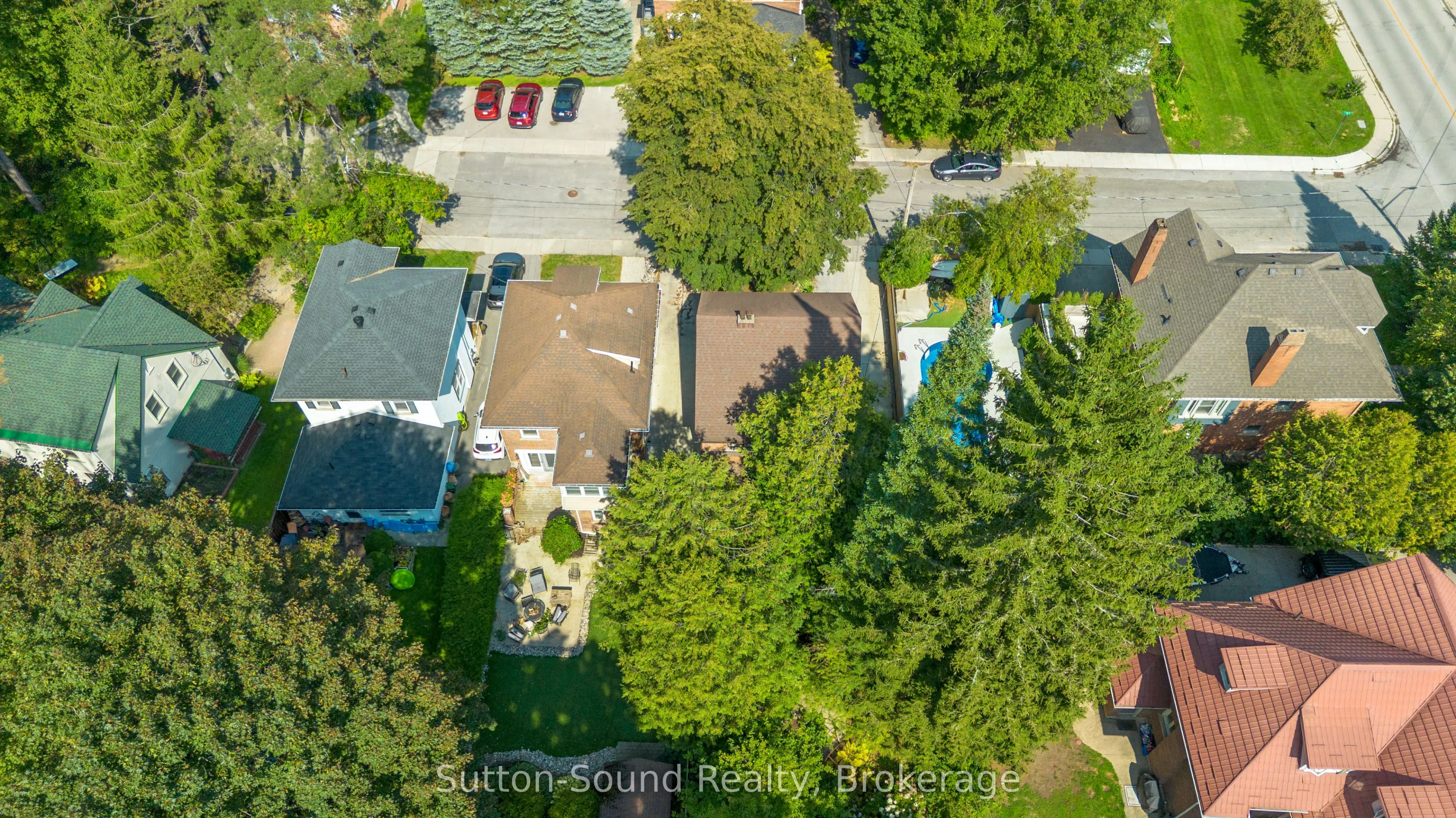 235 7th Street W