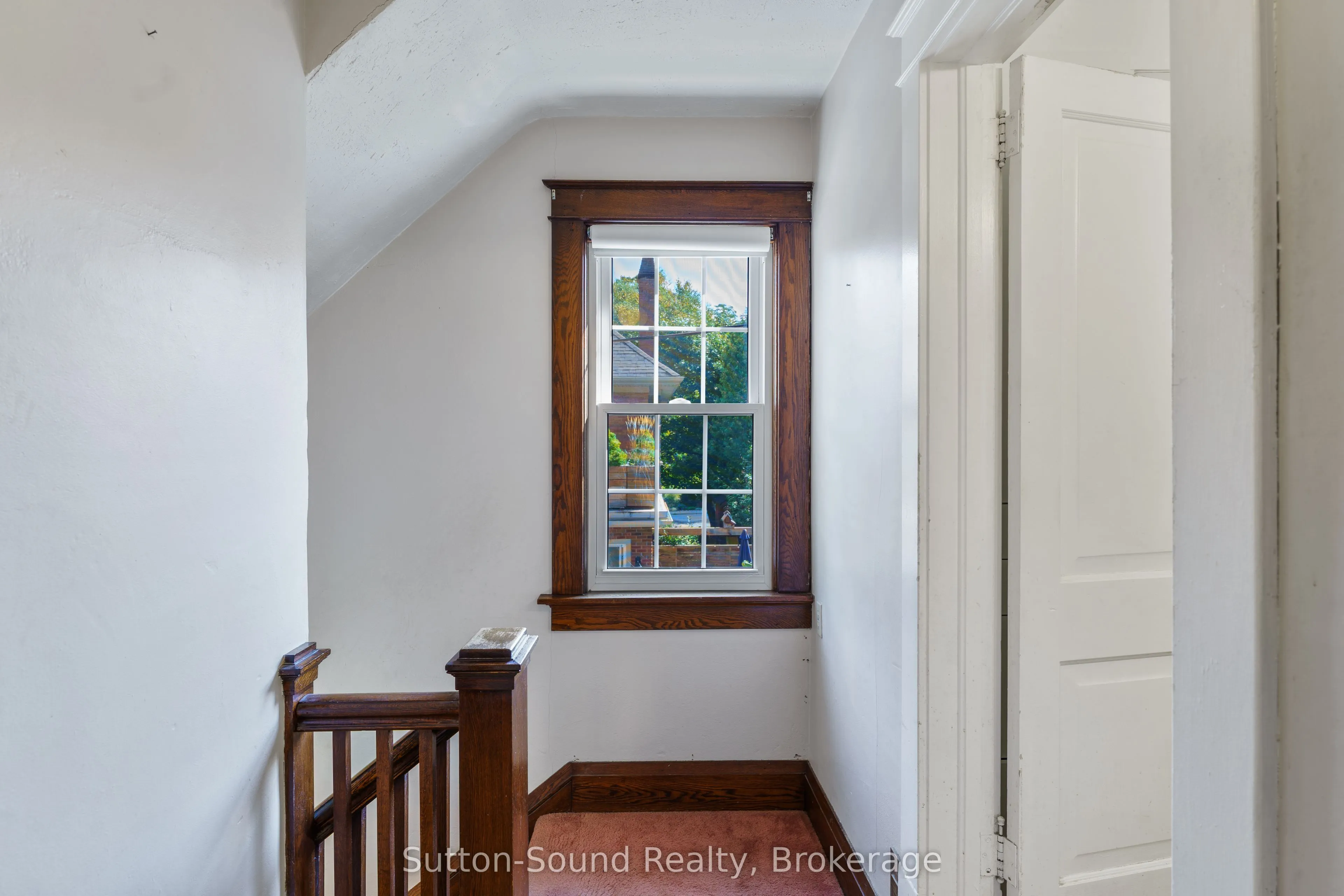 235 7th Street W