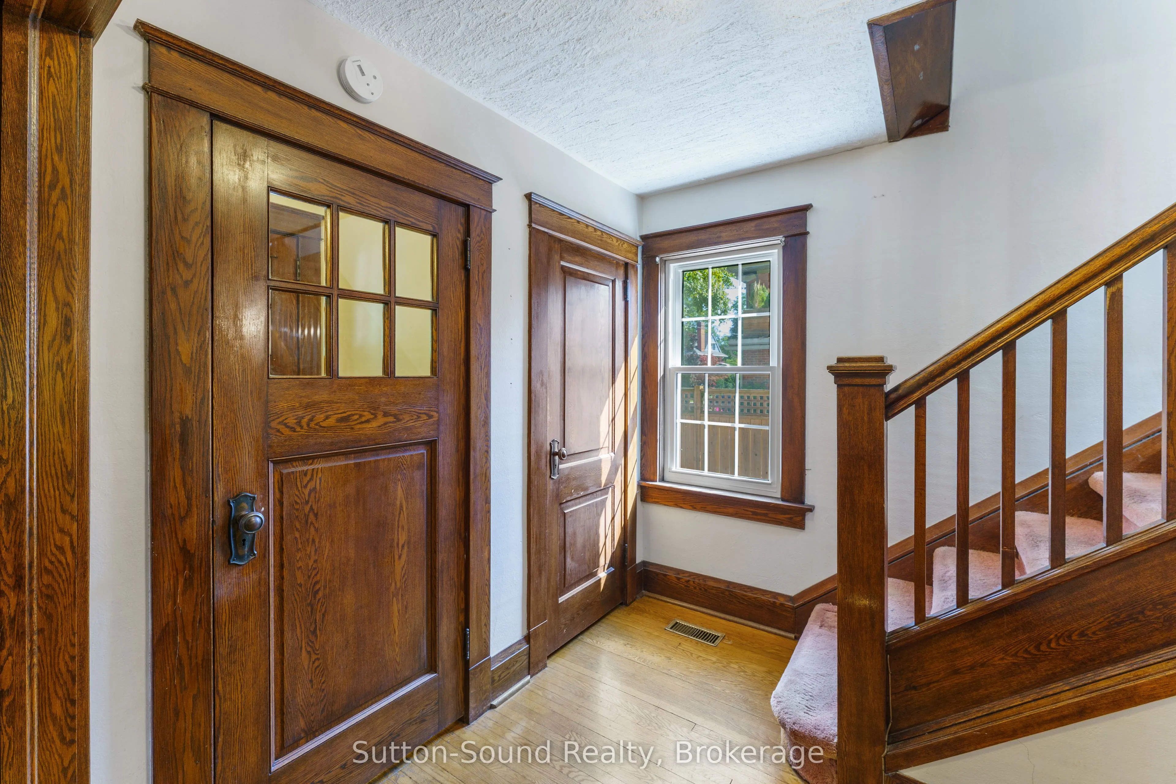 235 7th Street W