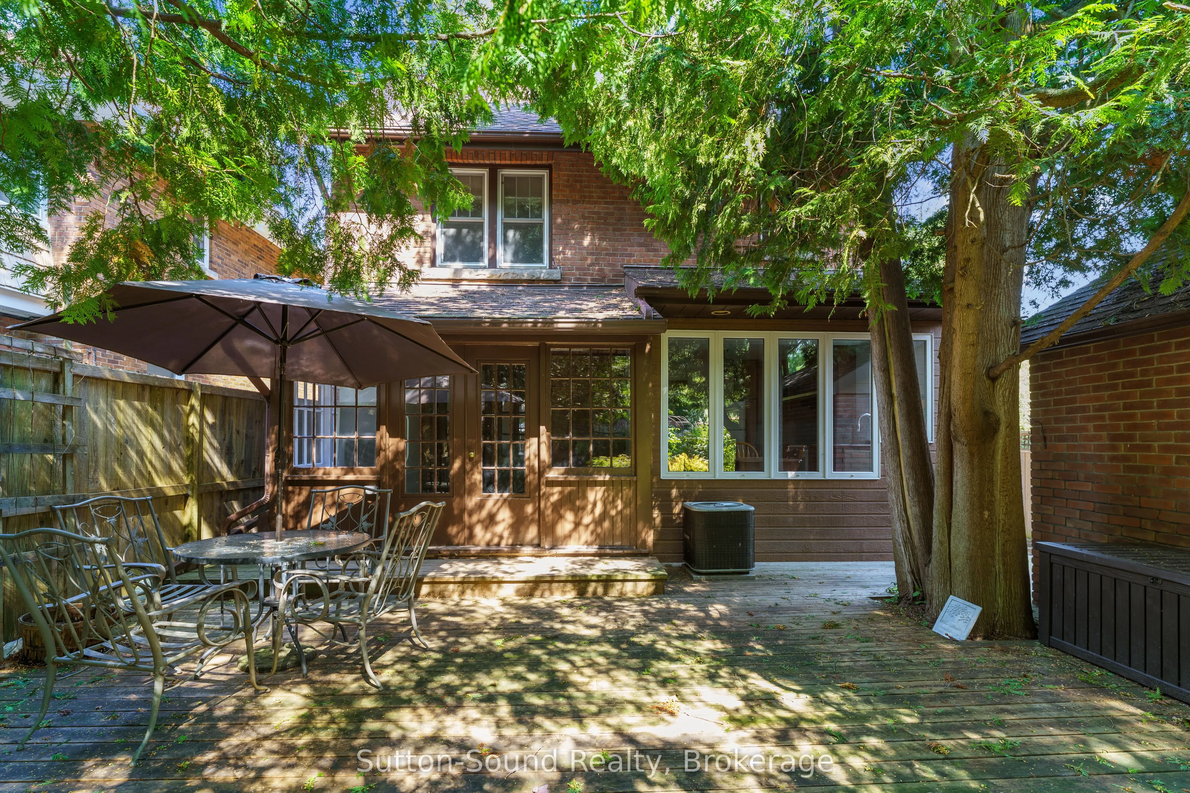 235 7th Street W