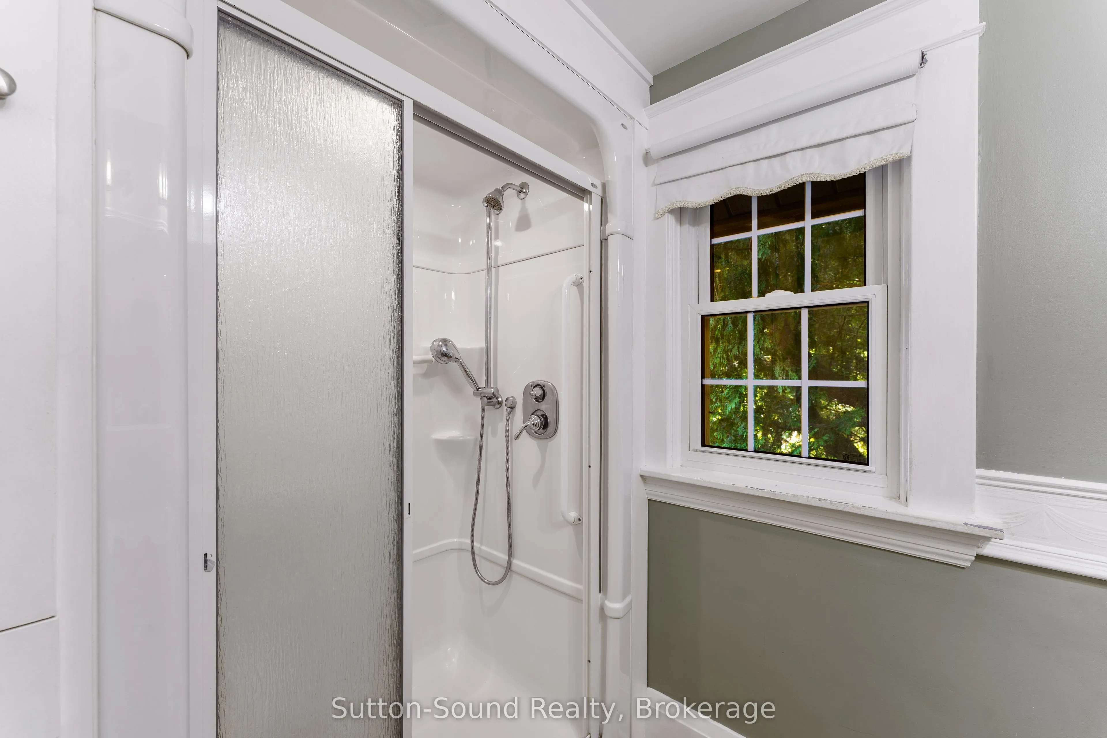 235 7th Street W