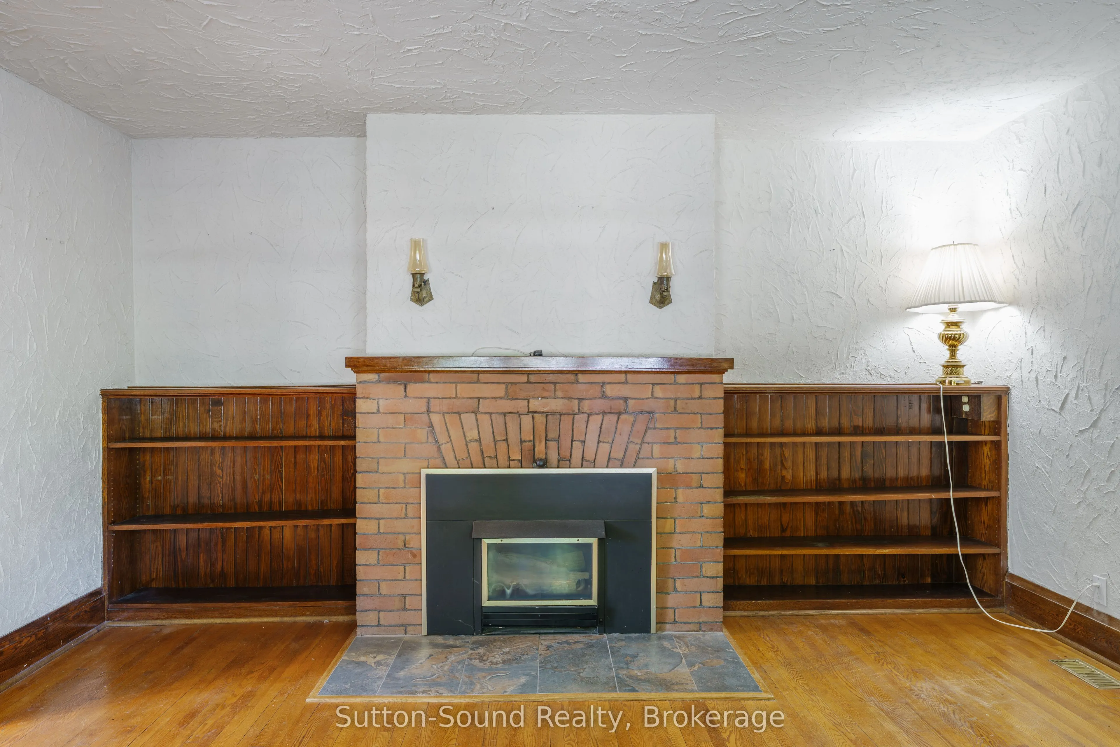 235 7th Street W