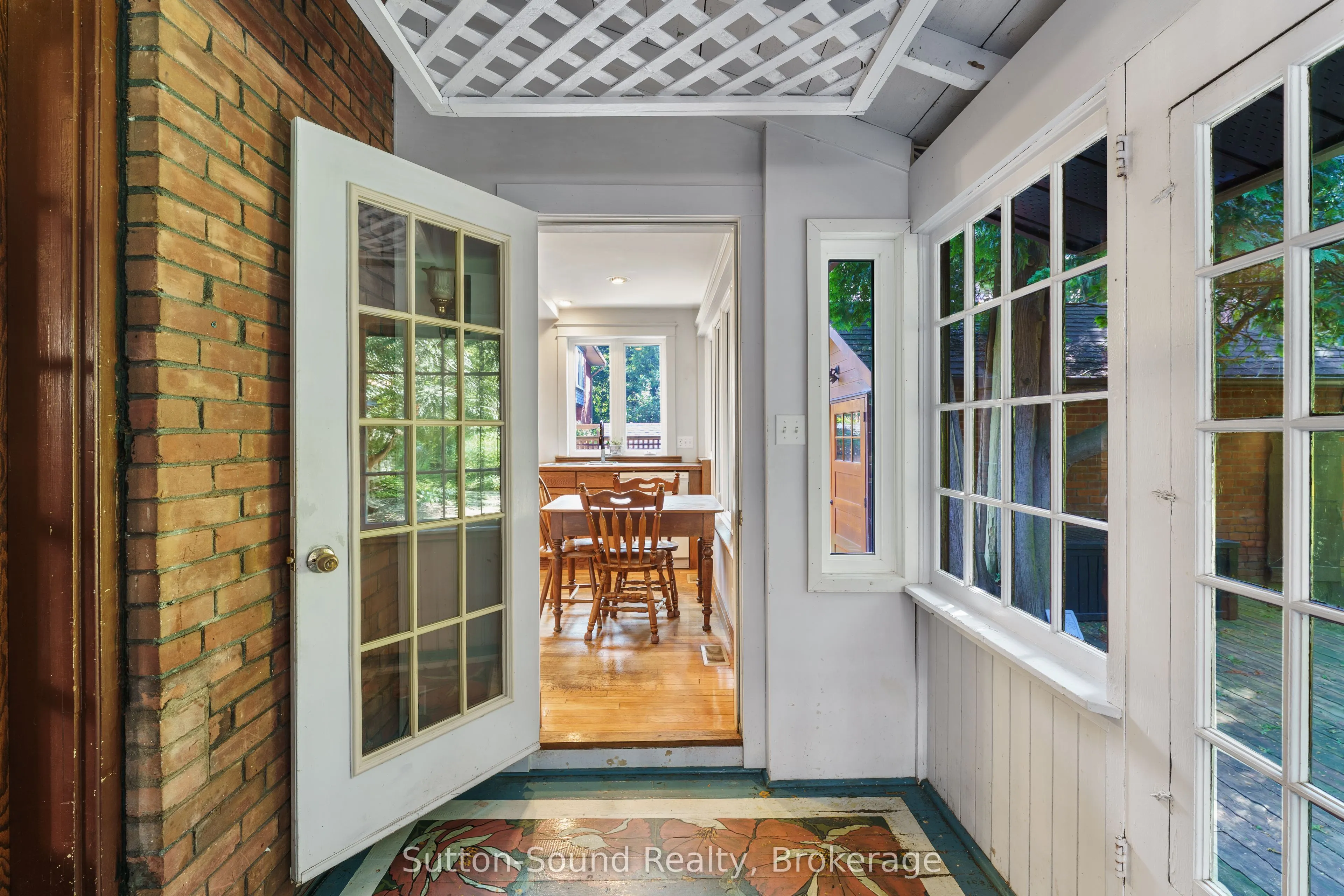 235 7th Street W