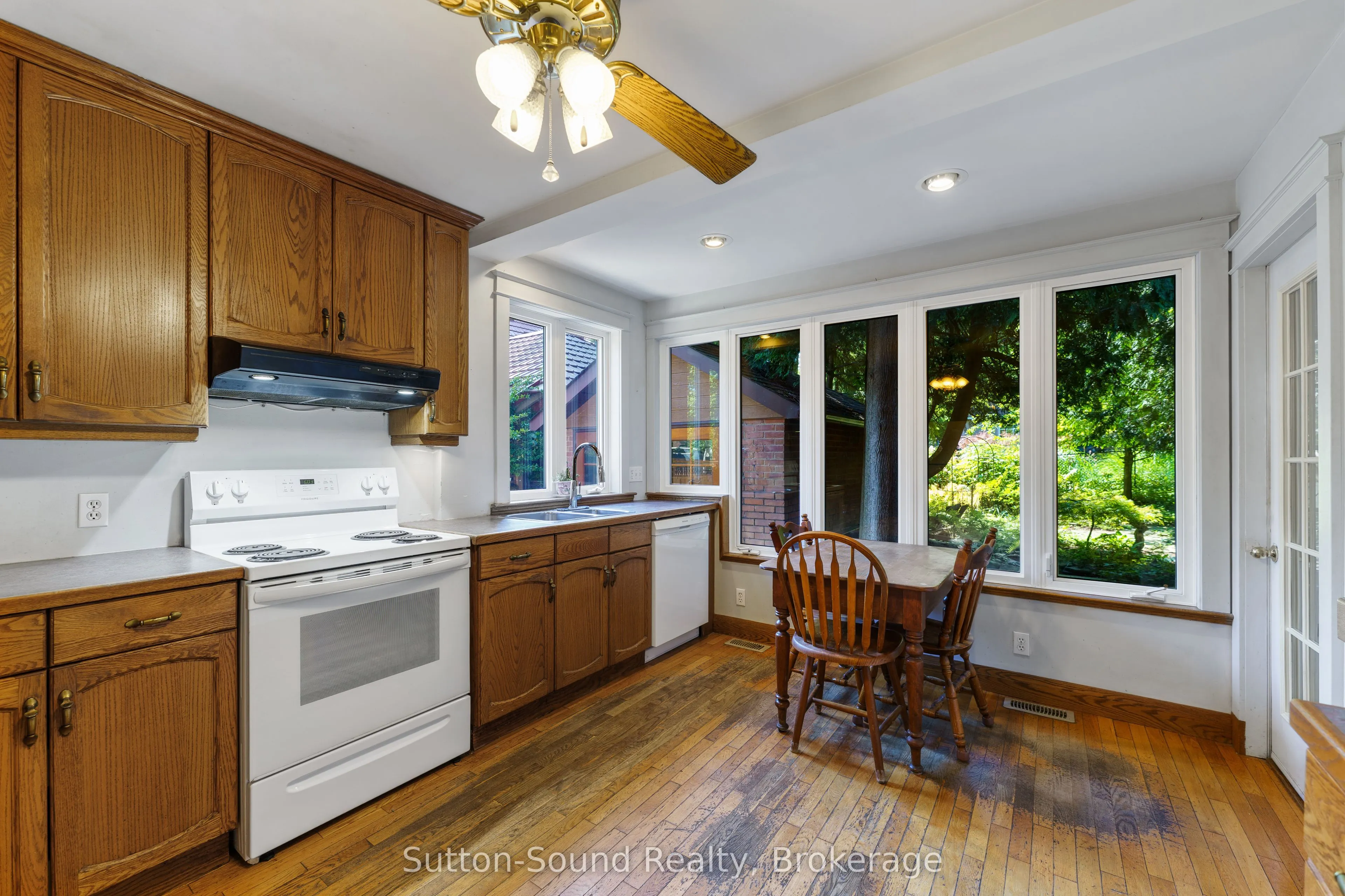 235 7th Street W