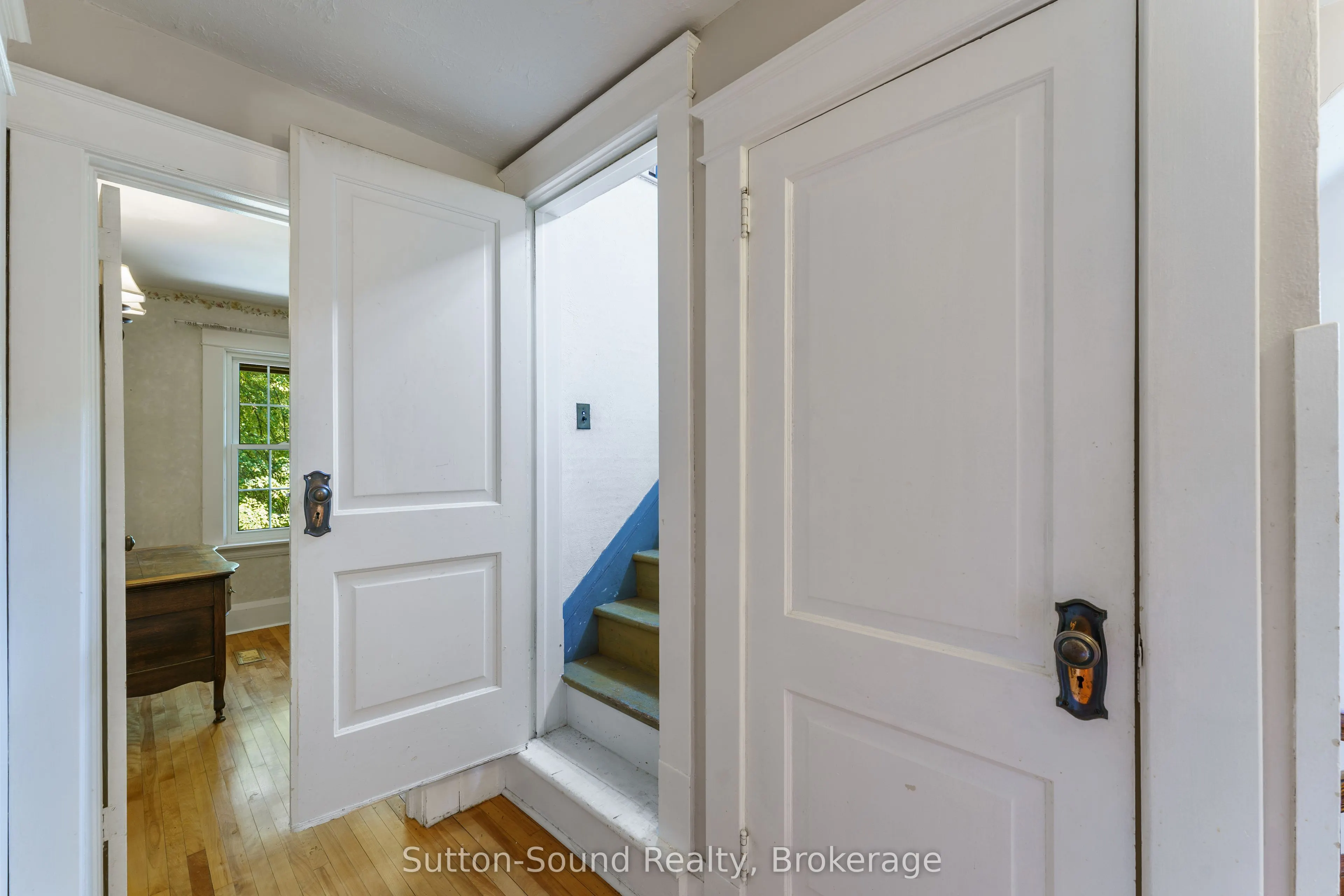 235 7th Street W
