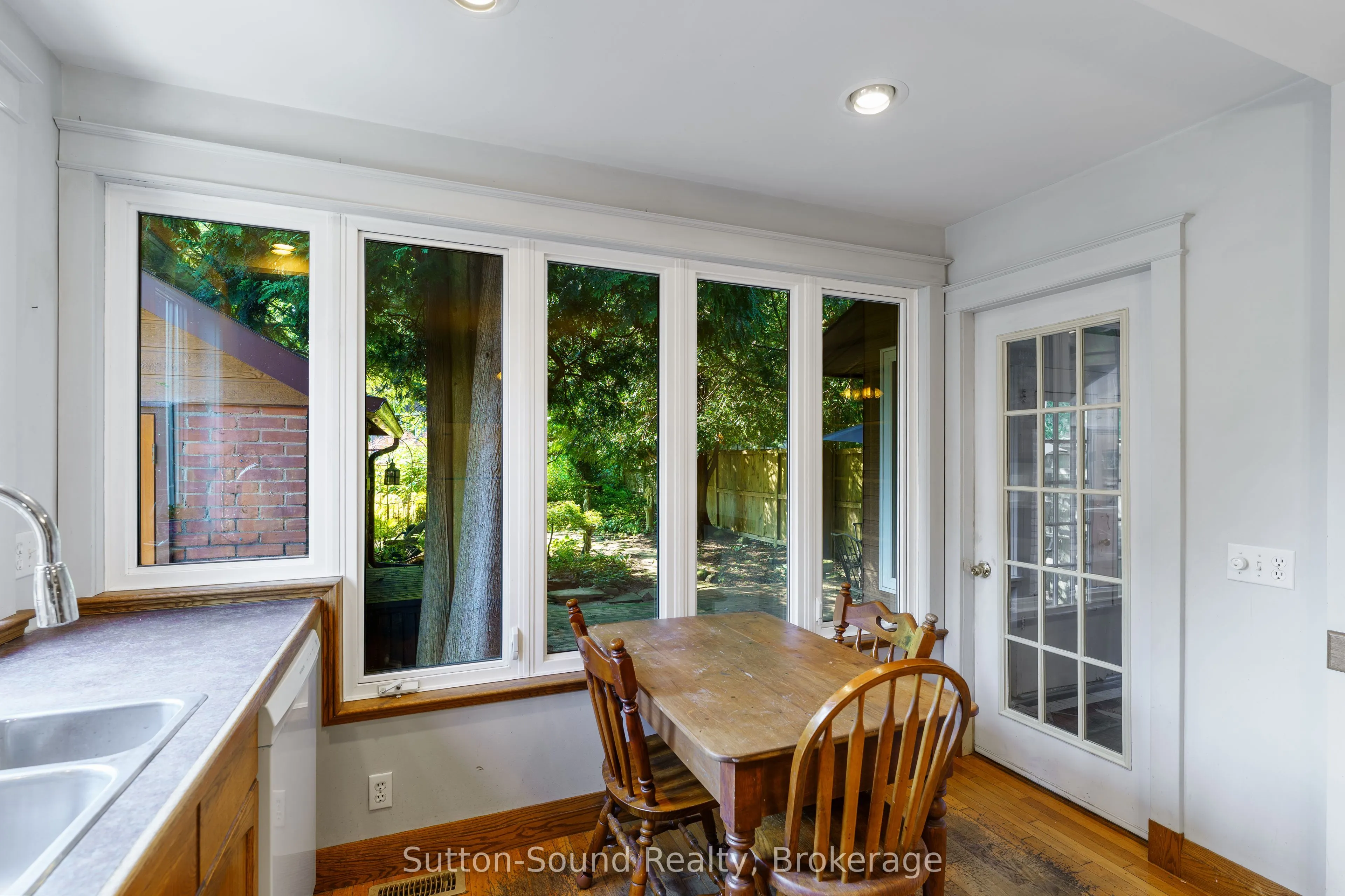 235 7th Street W