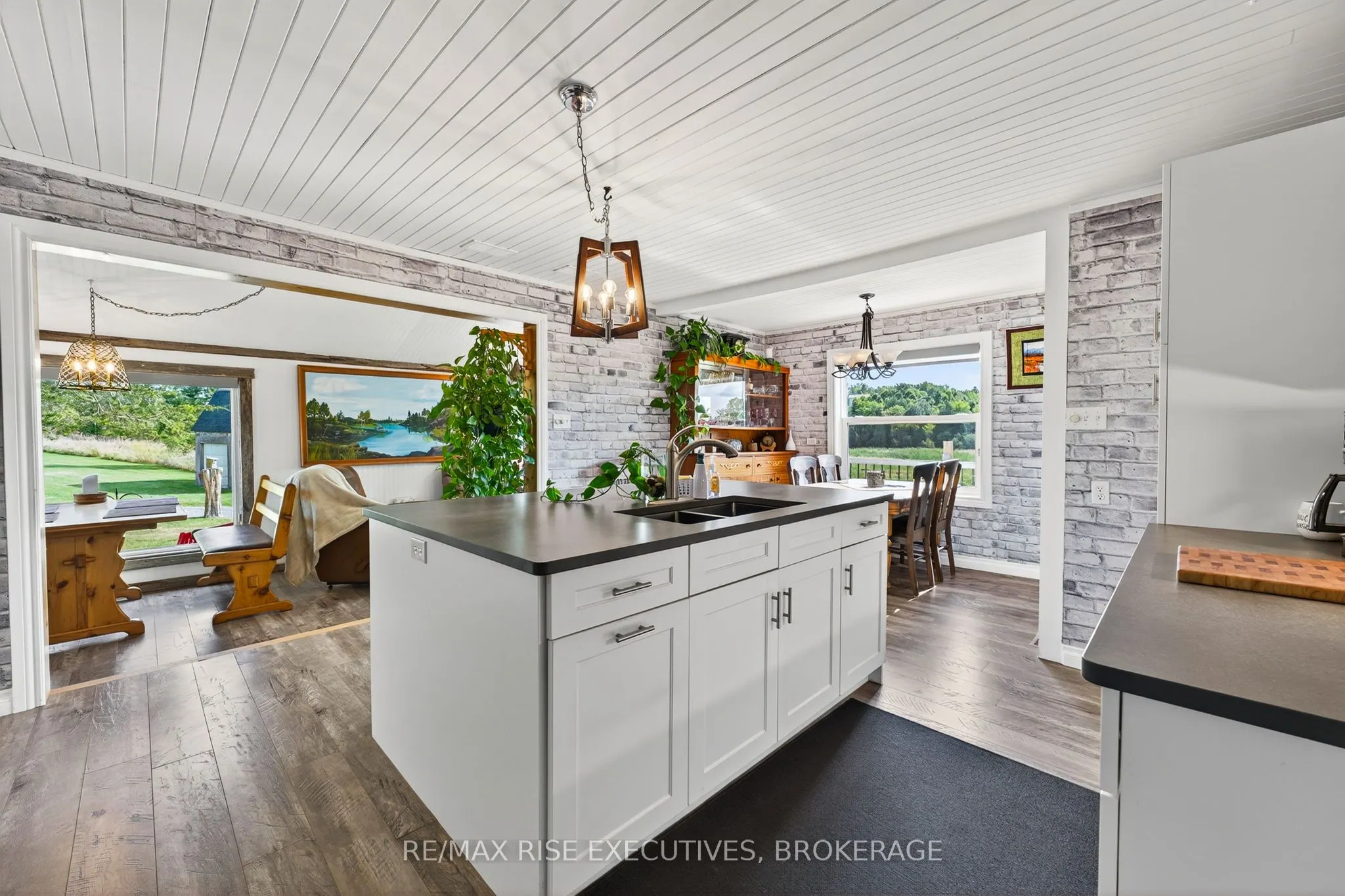 4121 Graham Road