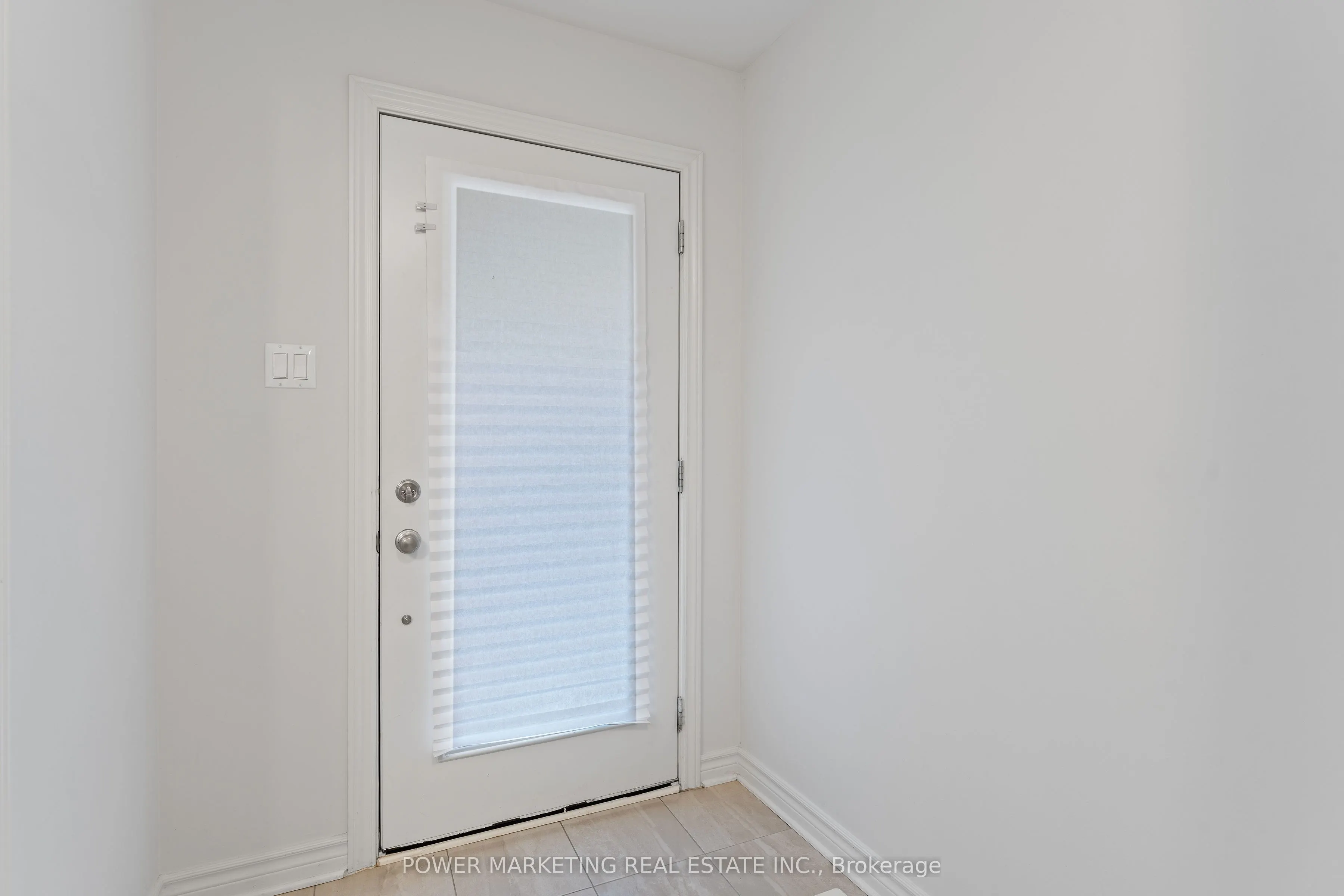 875 COULOIR Road