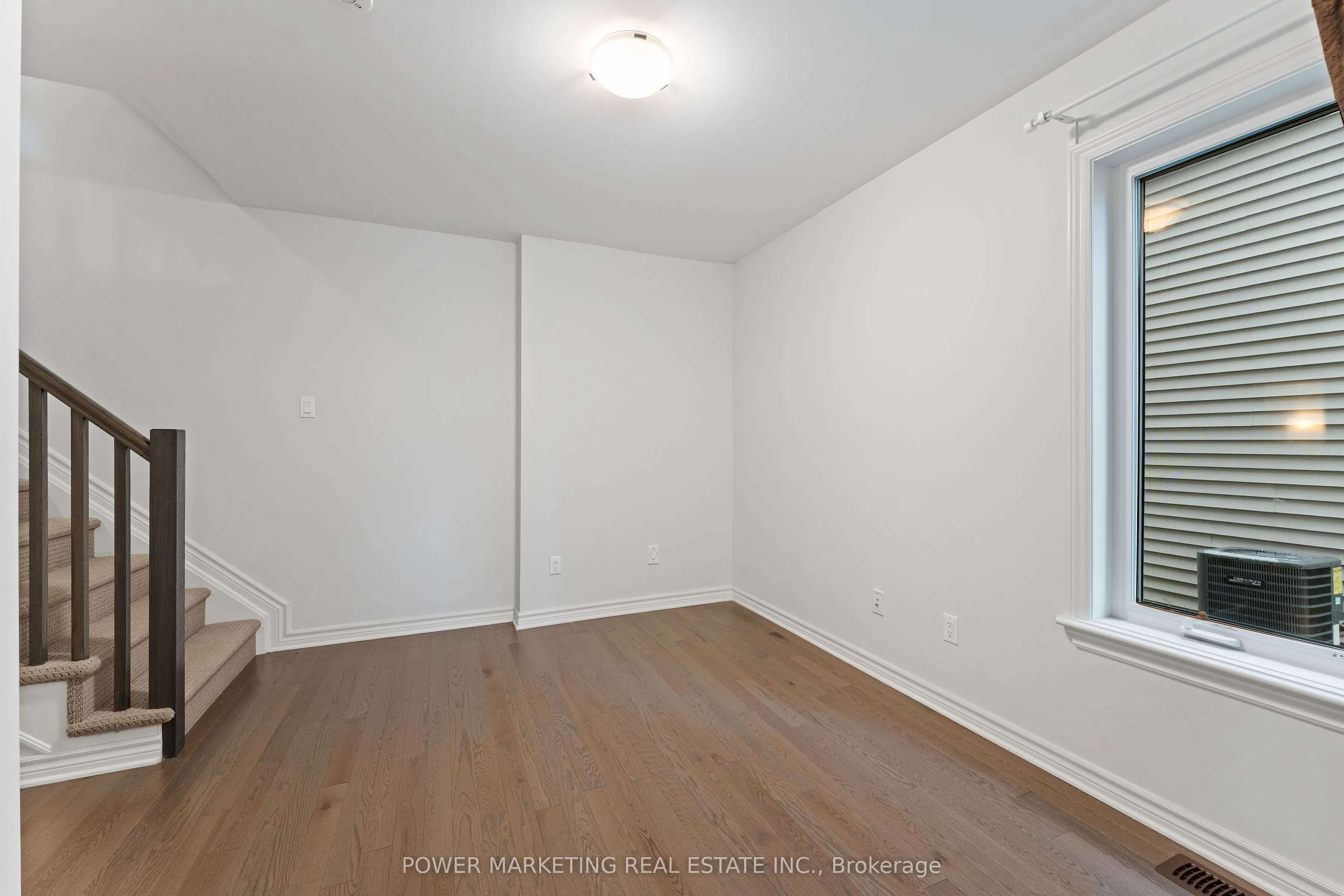 875 COULOIR Road