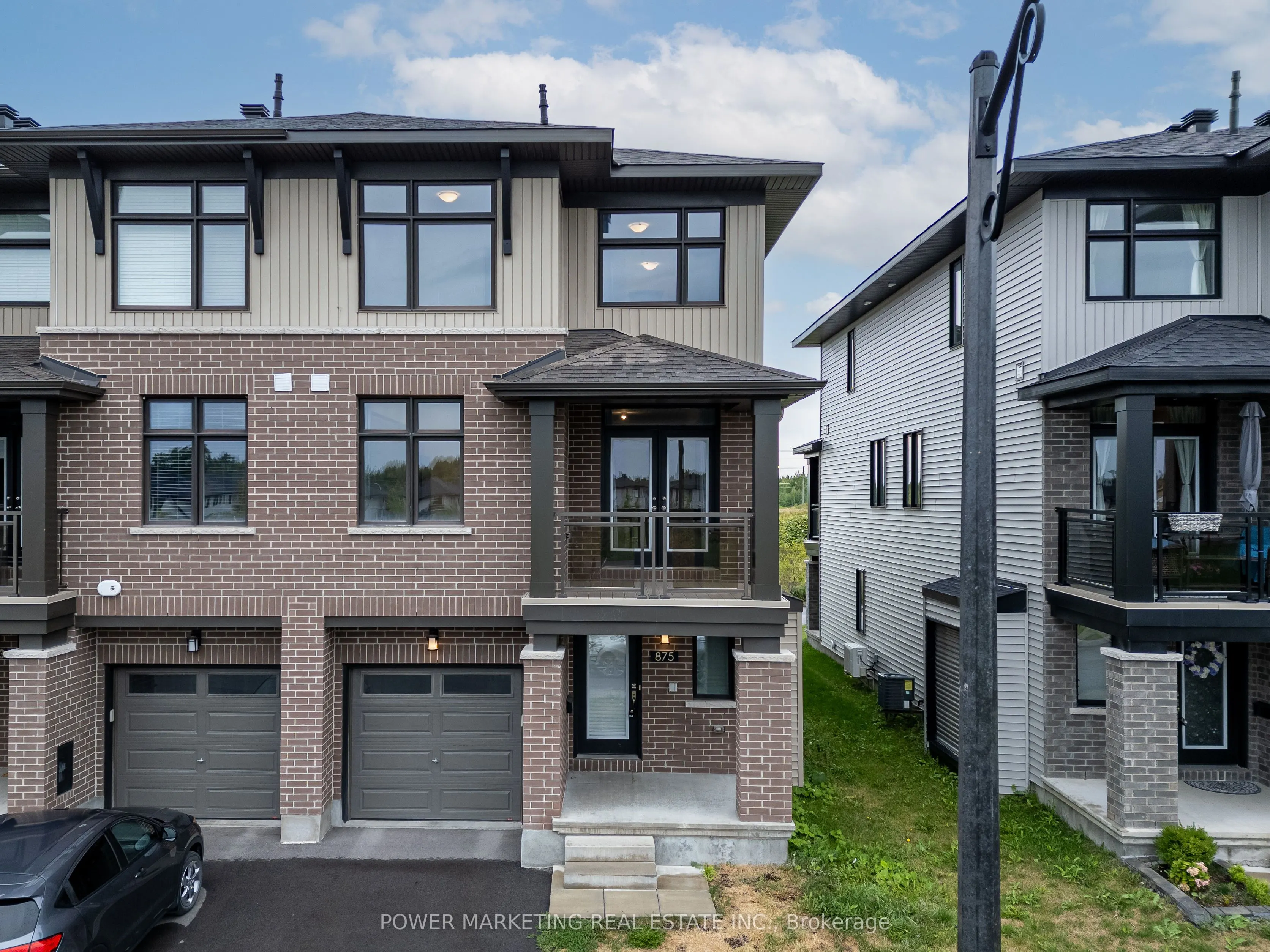 875 COULOIR Road