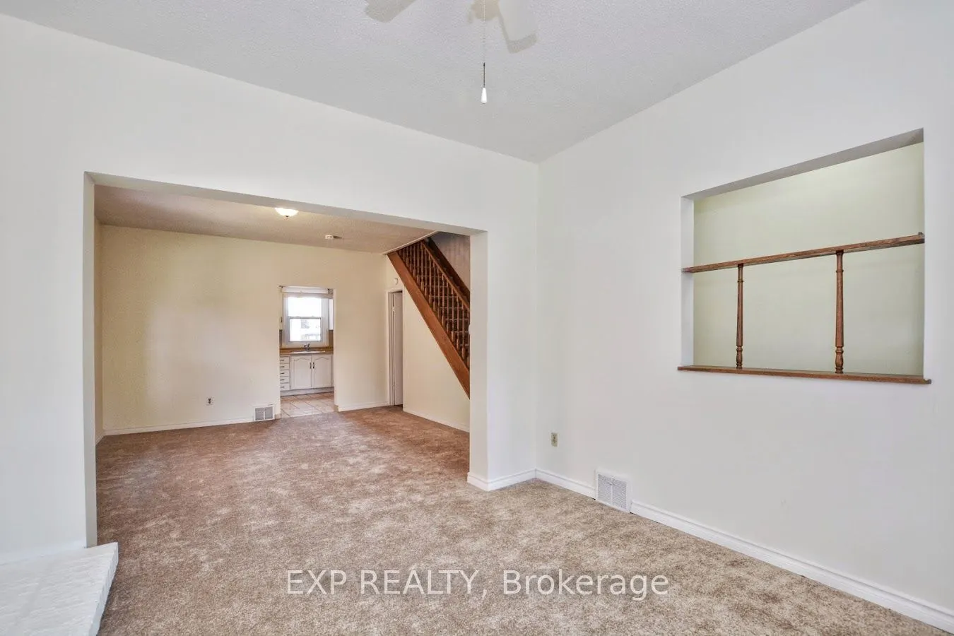 59 Strathcona Avenue S