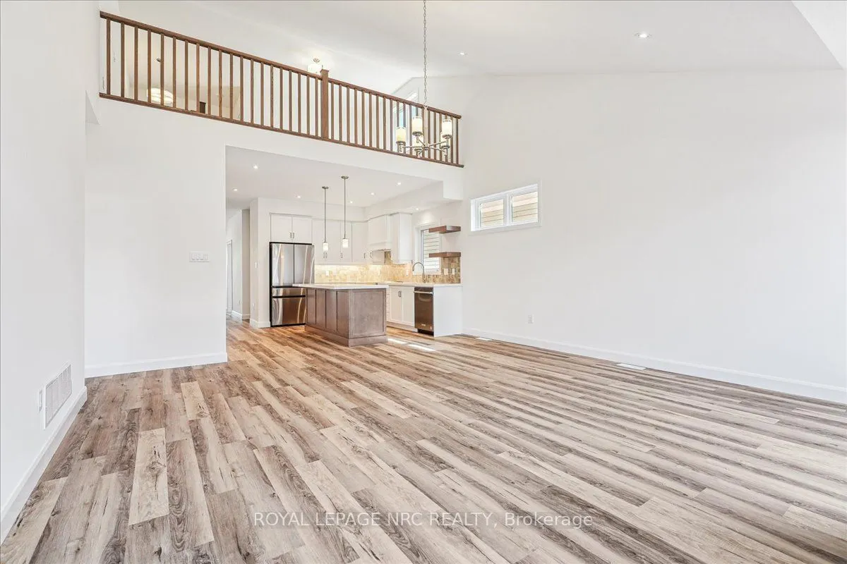 63 Beachwalk Crescent