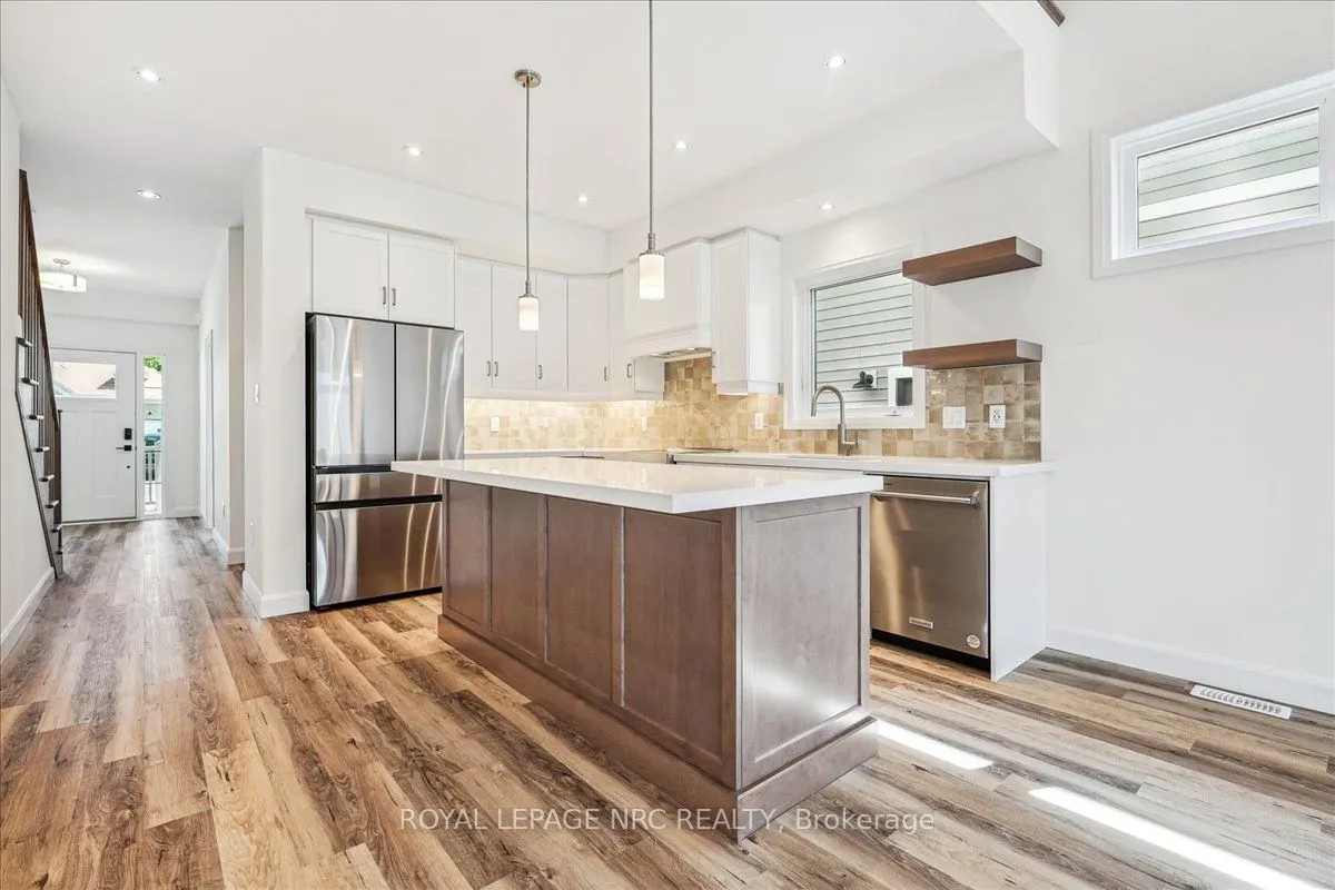 63 Beachwalk Crescent