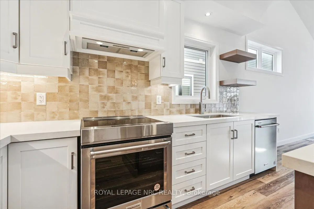 63 Beachwalk Crescent