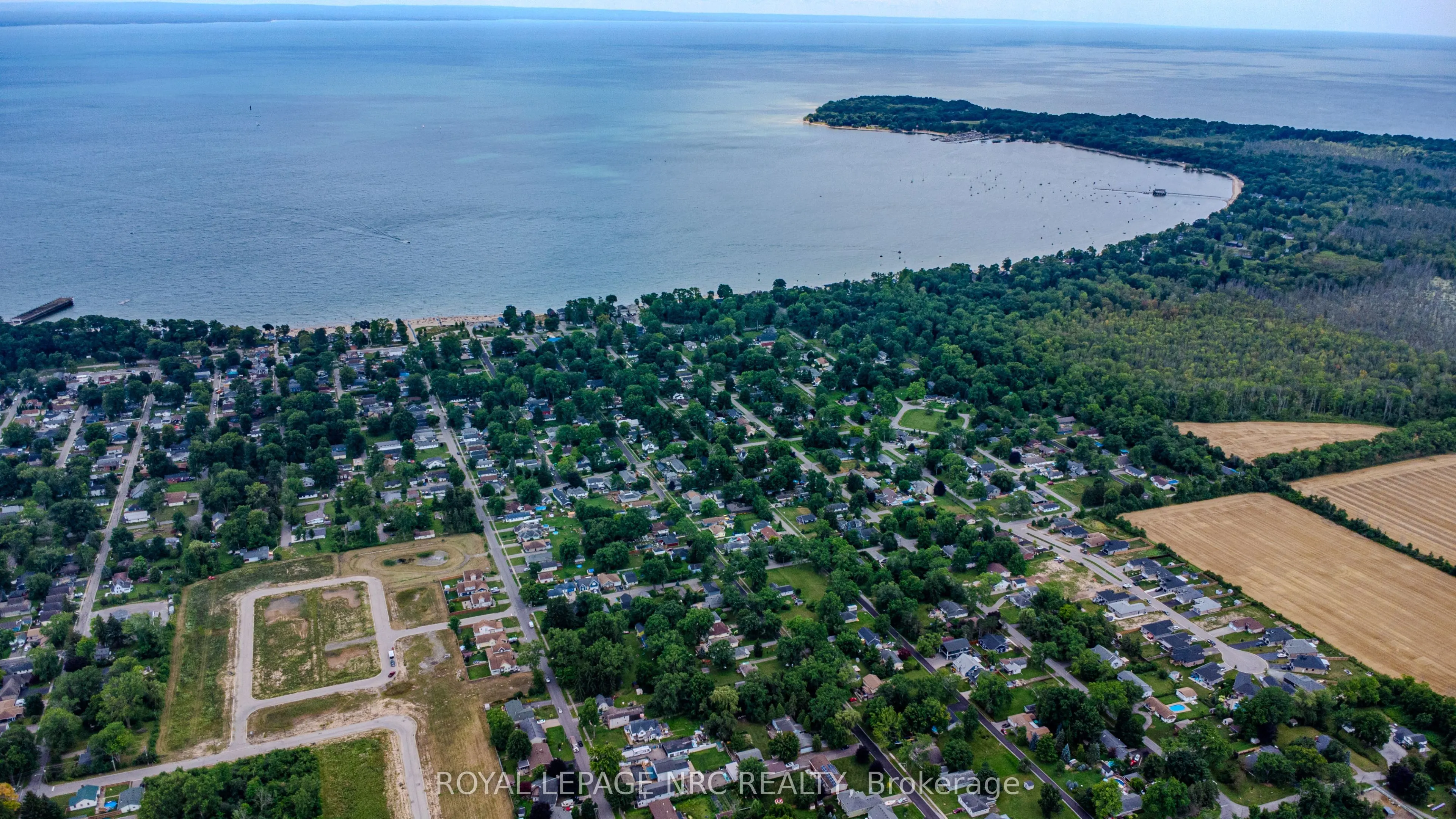 63 Beachwalk Crescent