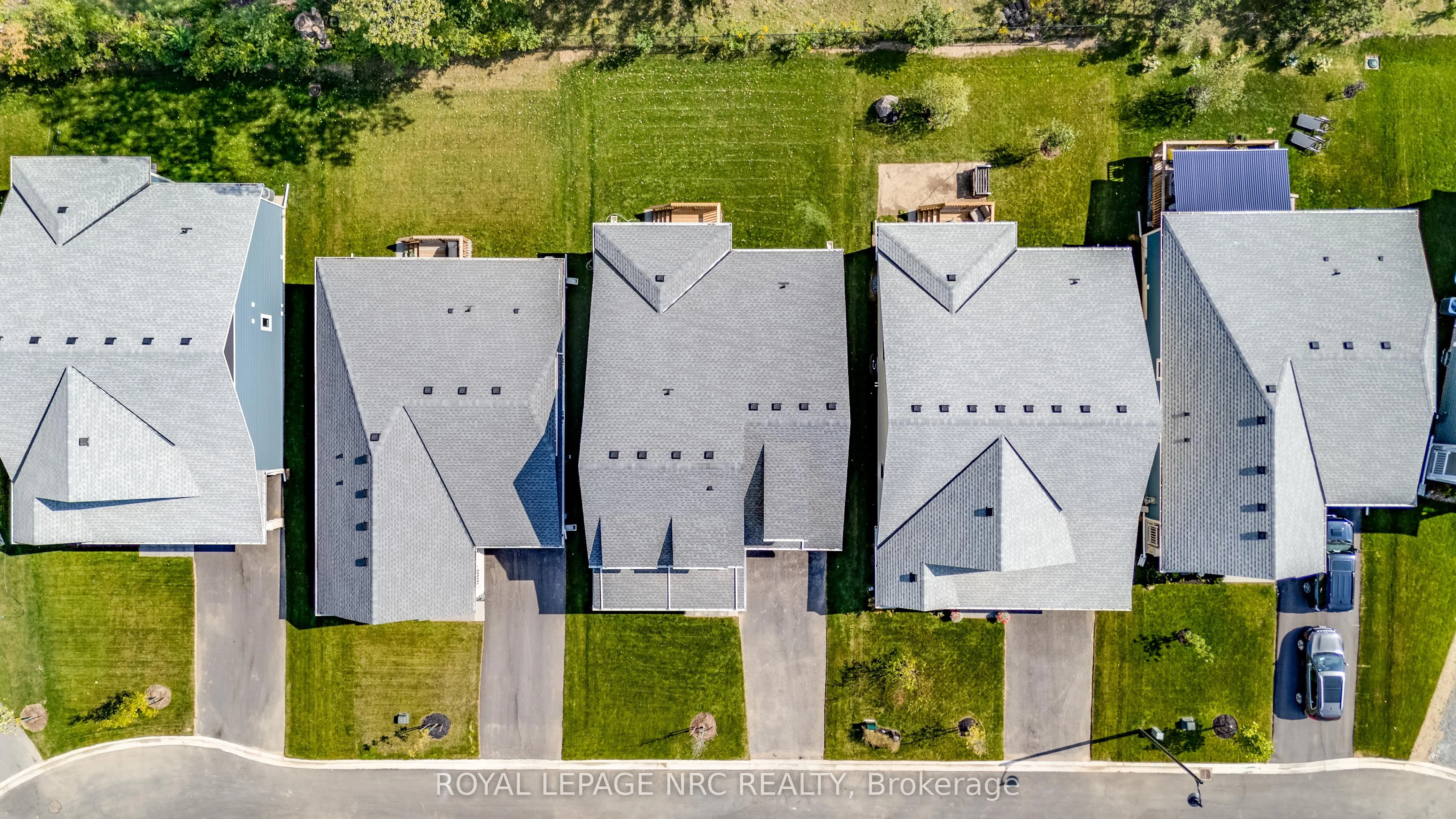 63 Beachwalk Crescent