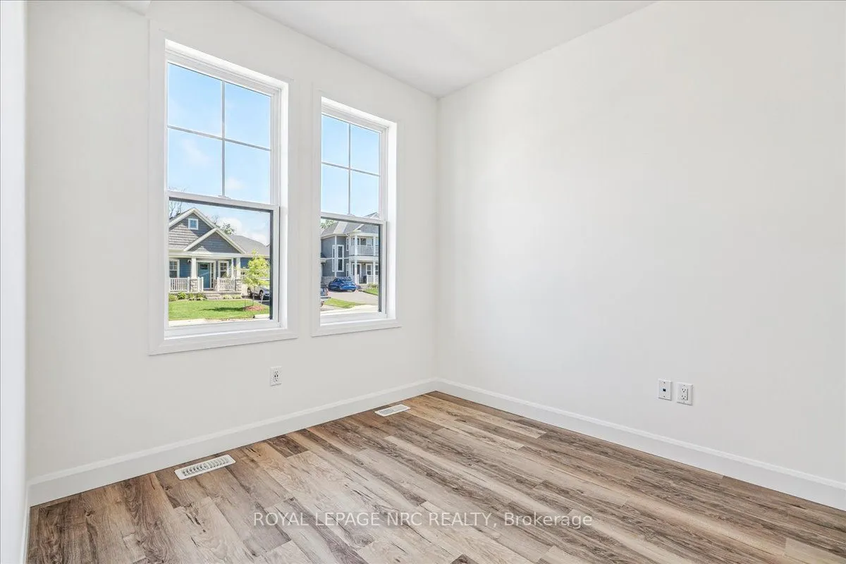 63 Beachwalk Crescent
