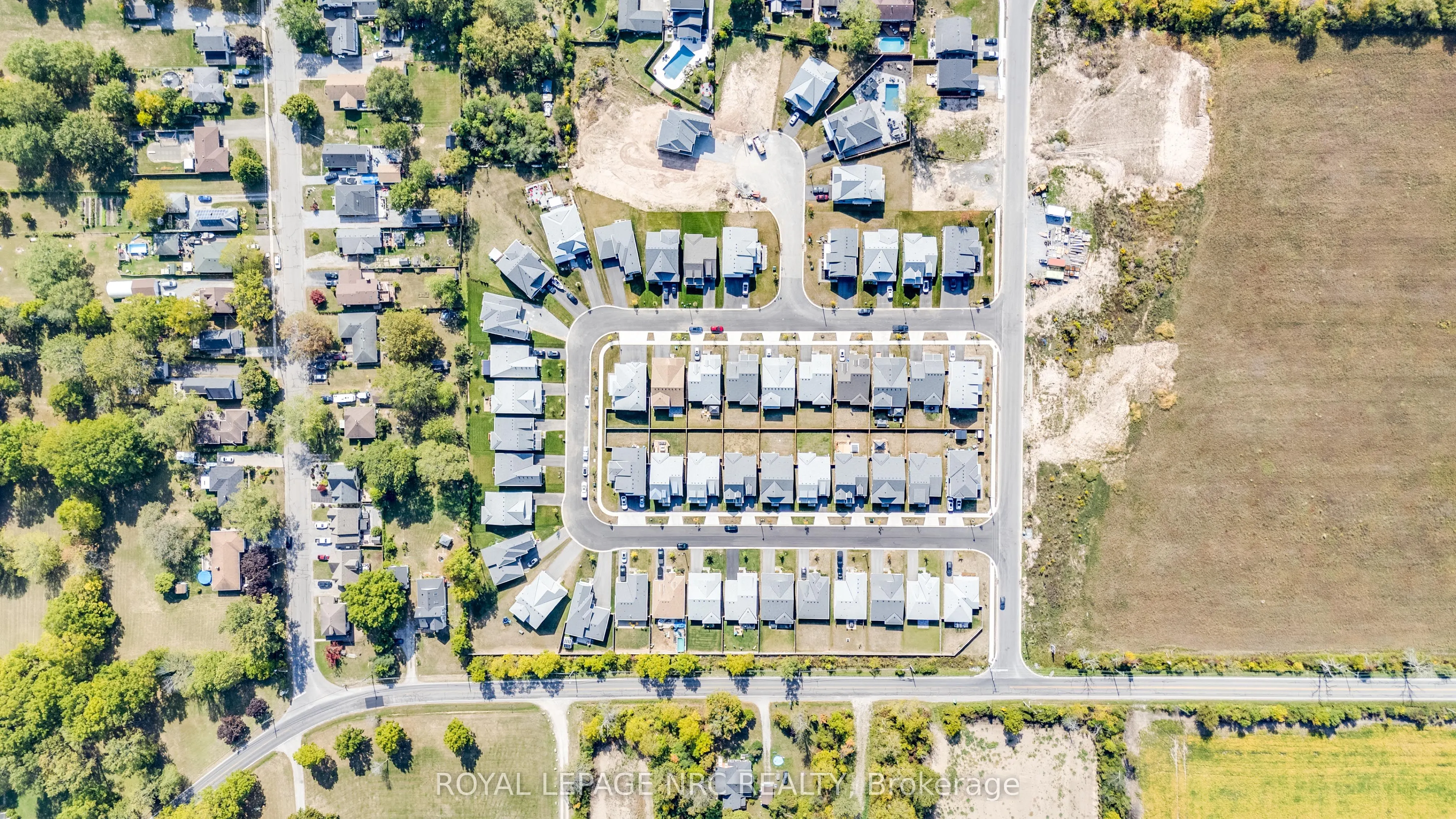 63 Beachwalk Crescent