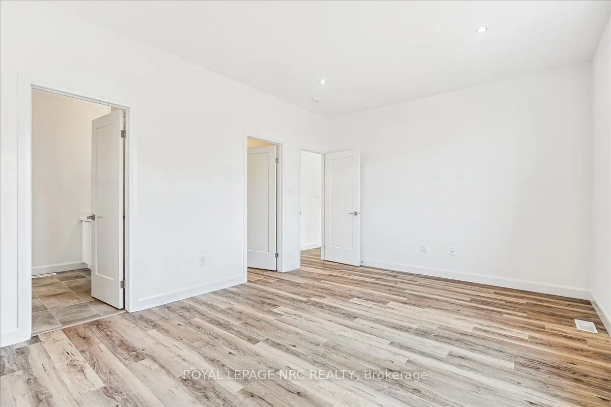 63 Beachwalk Crescent