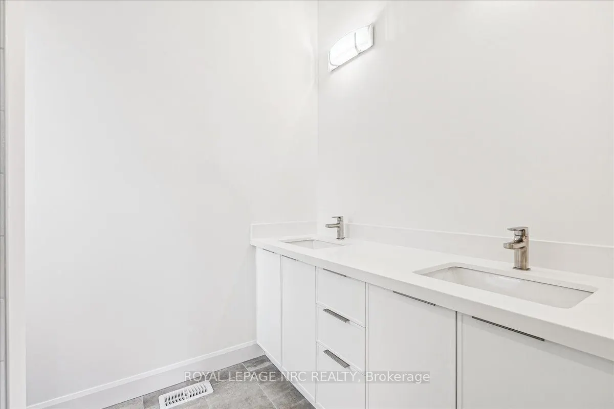 63 Beachwalk Crescent