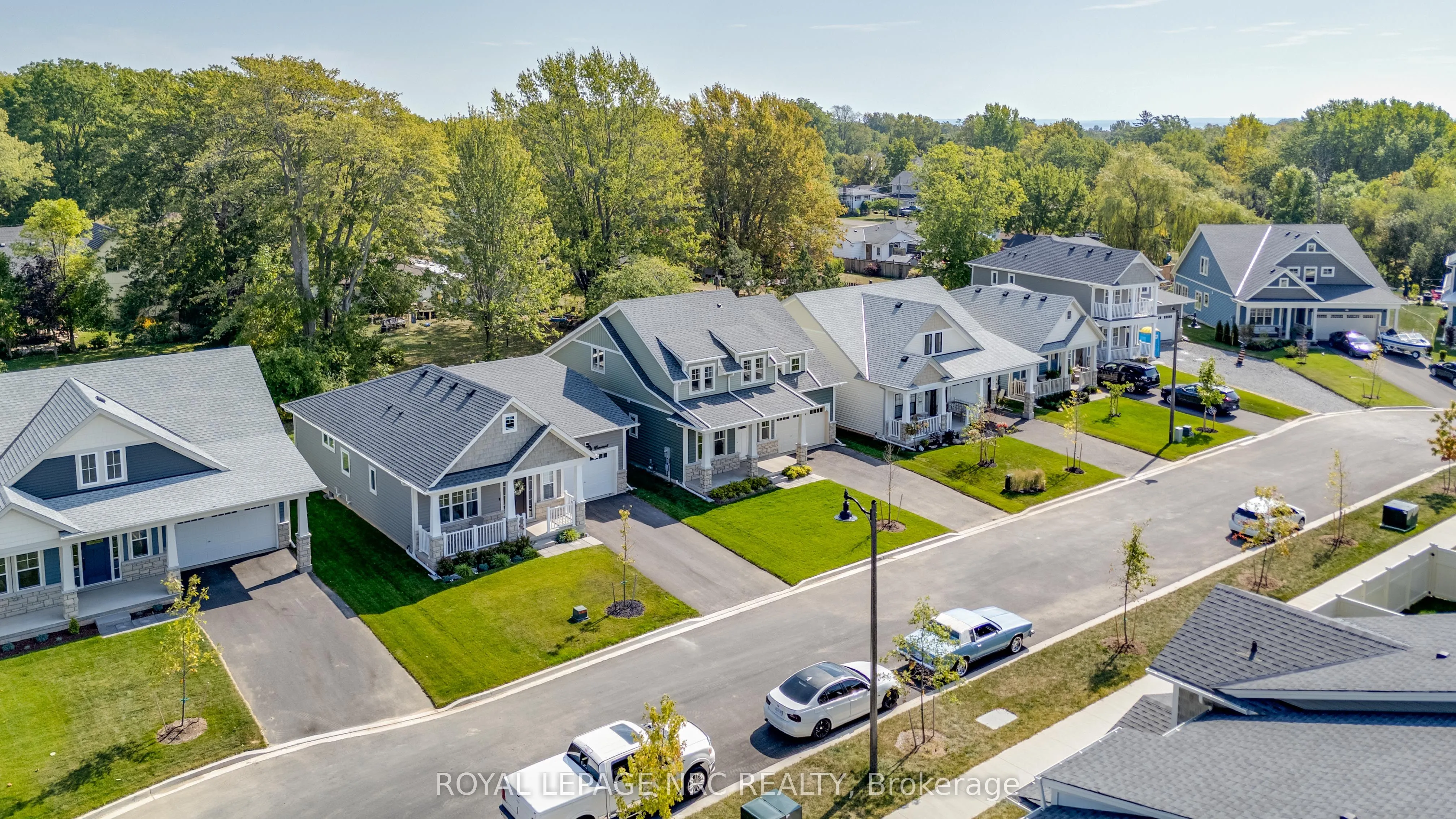 63 Beachwalk Crescent