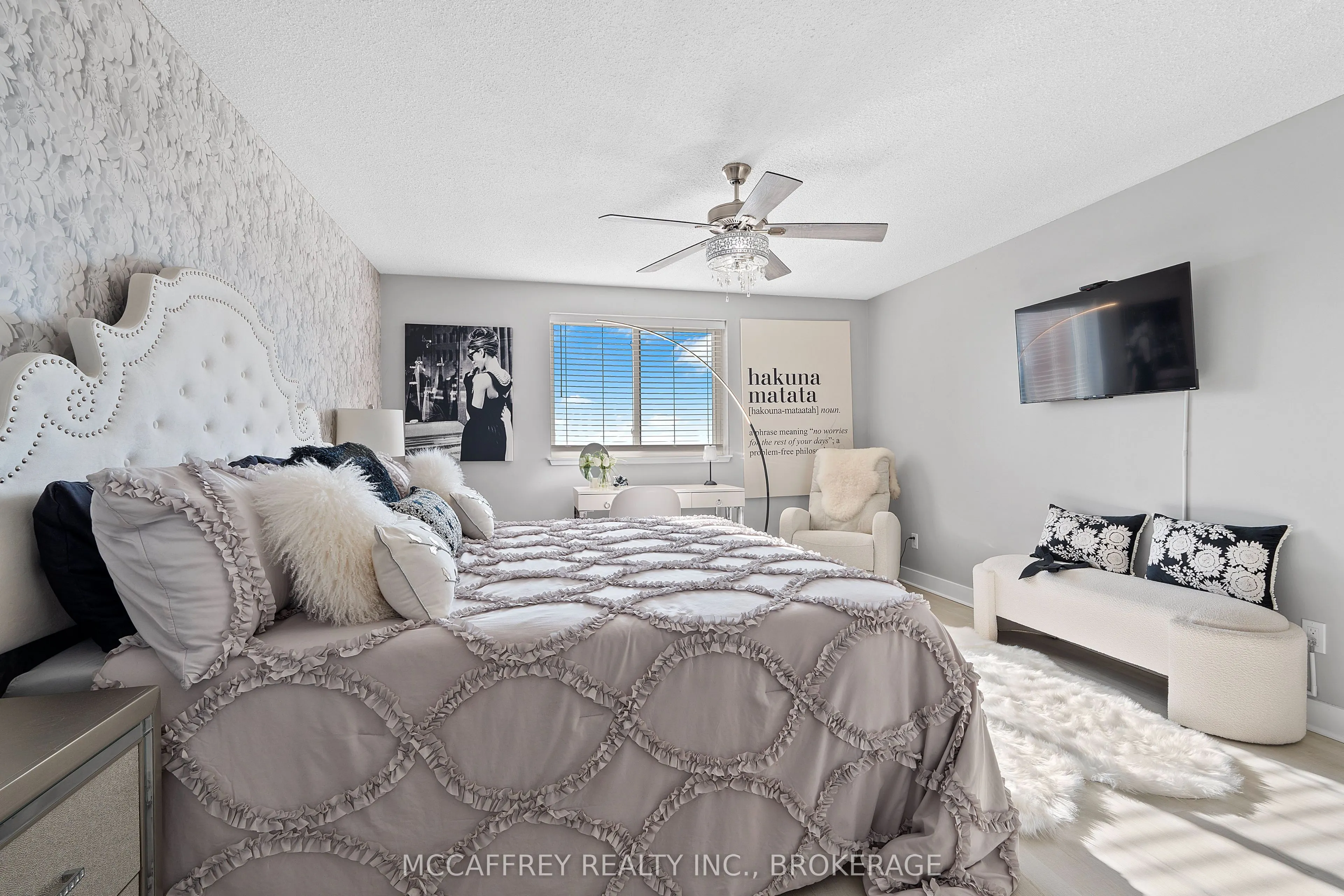 257 Bath Road, #1105