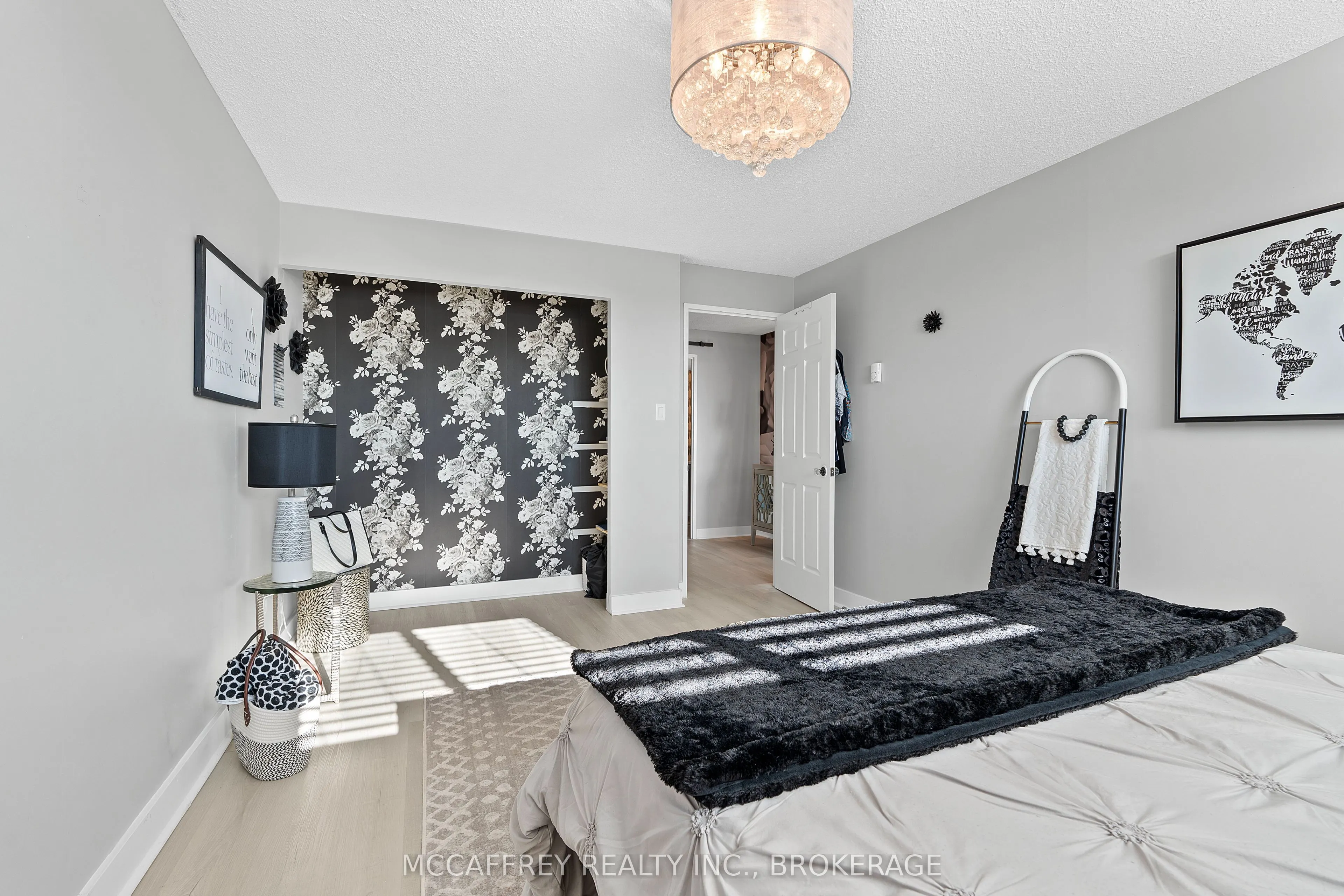 257 Bath Road, #1105