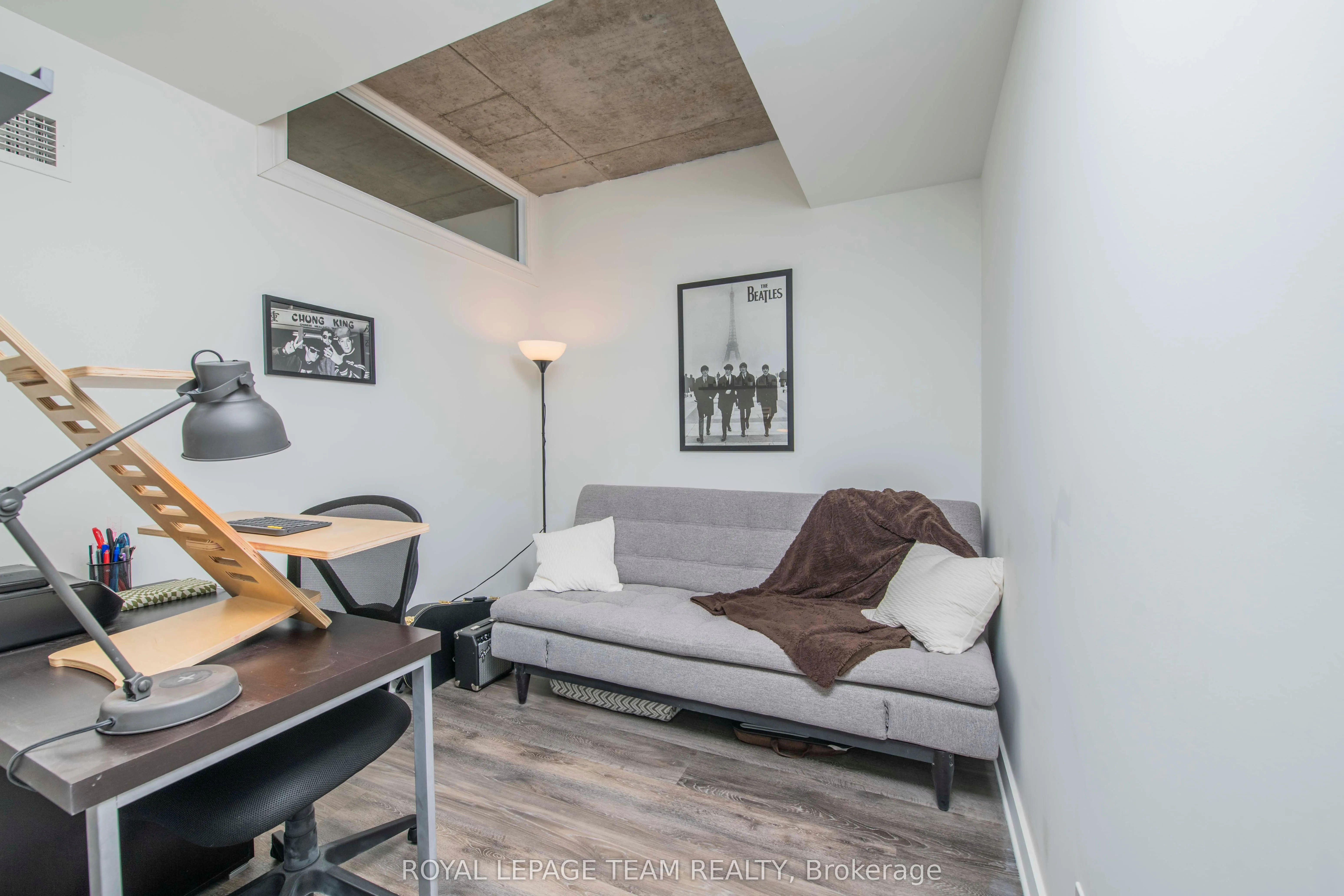 354 Gladstone Avenue, #813