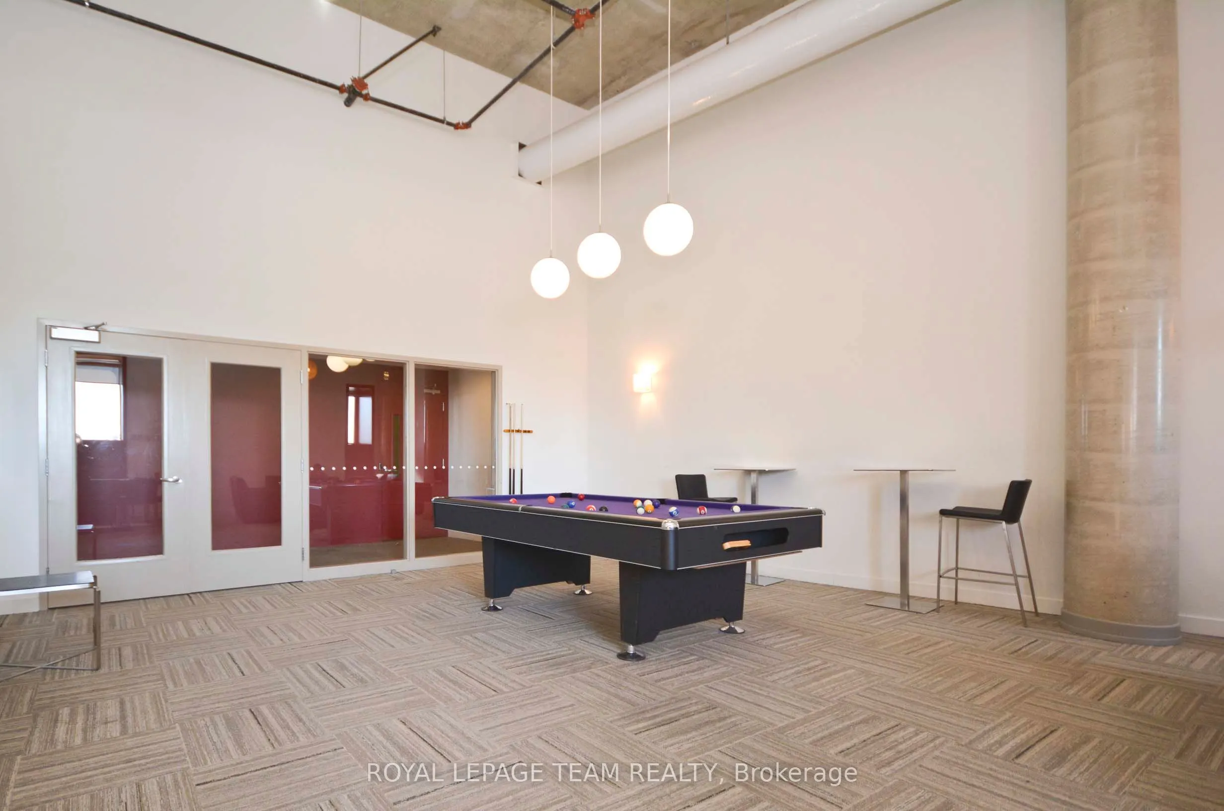 354 Gladstone Avenue, #813